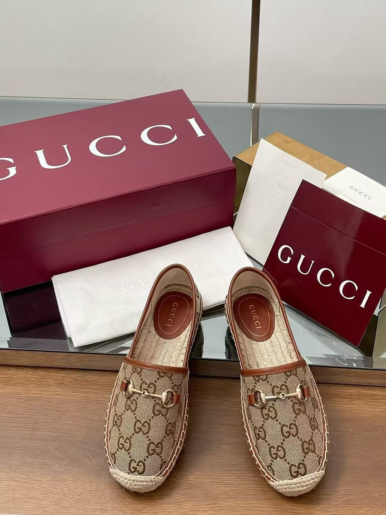 ua G*u*i espadrilles women