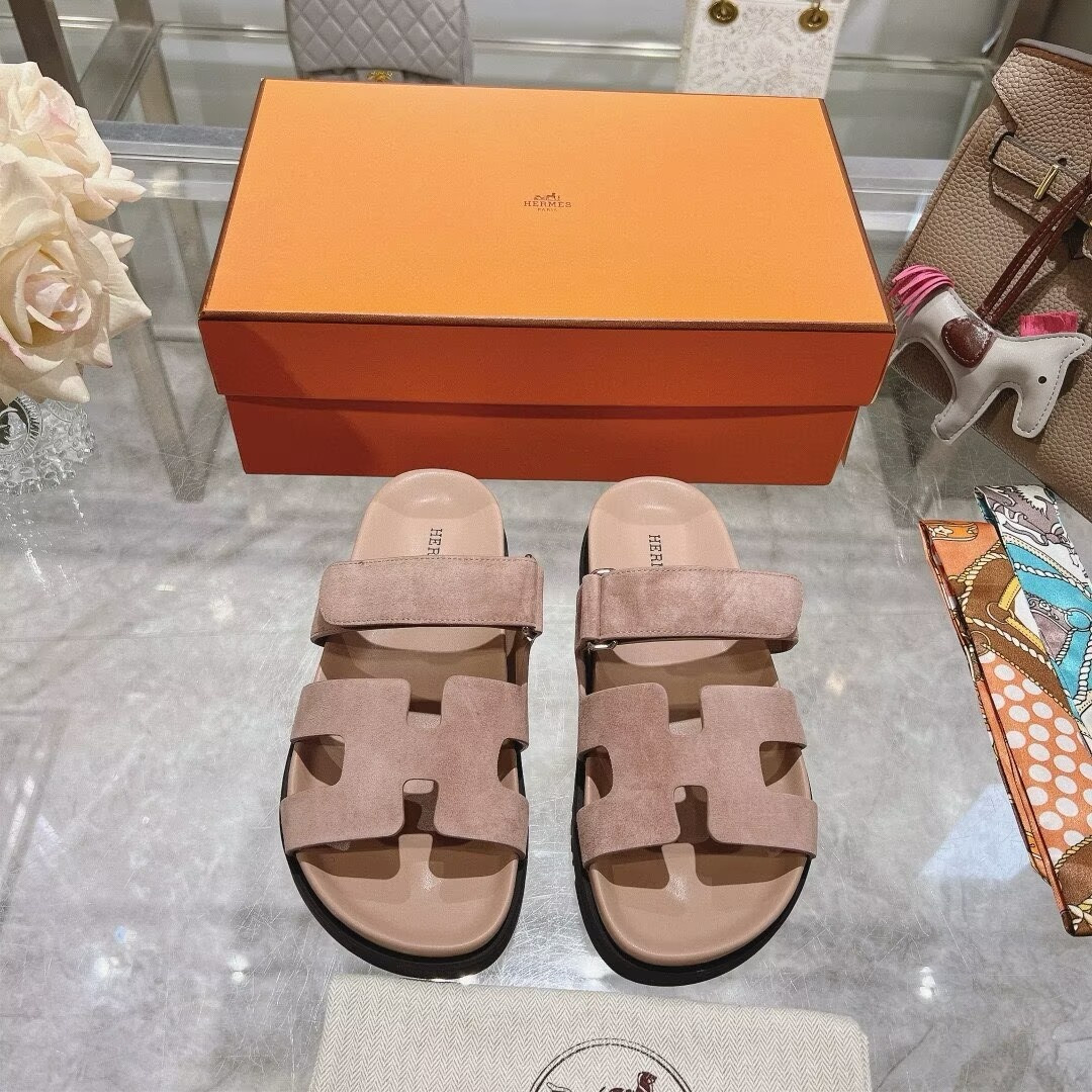 ua H**mes chypre sandal