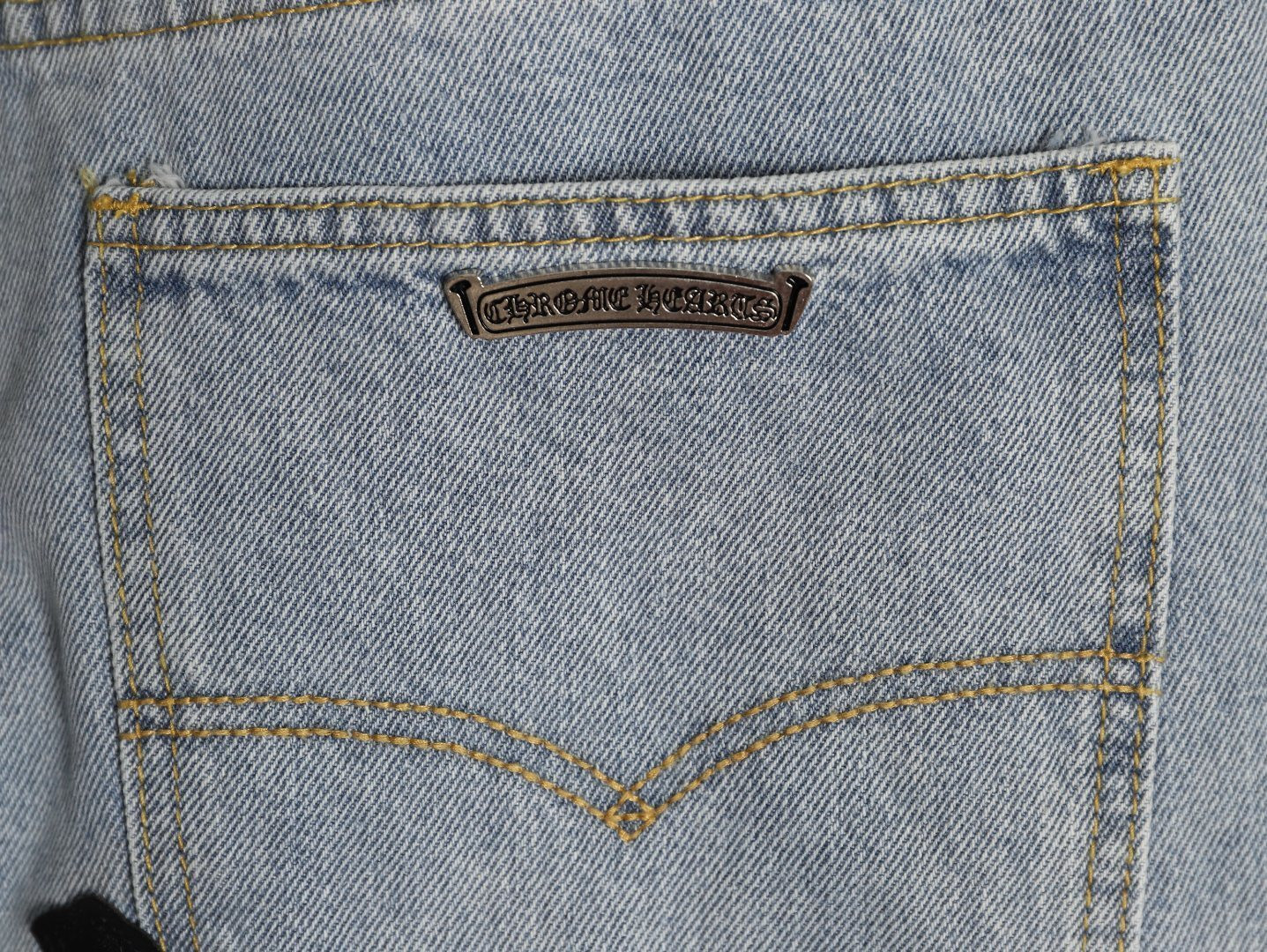 Ch**me He**ts jeans