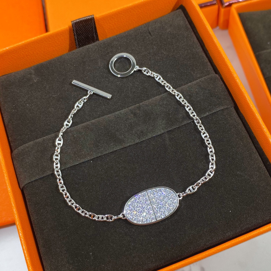 H**mes round h pendant bracelet