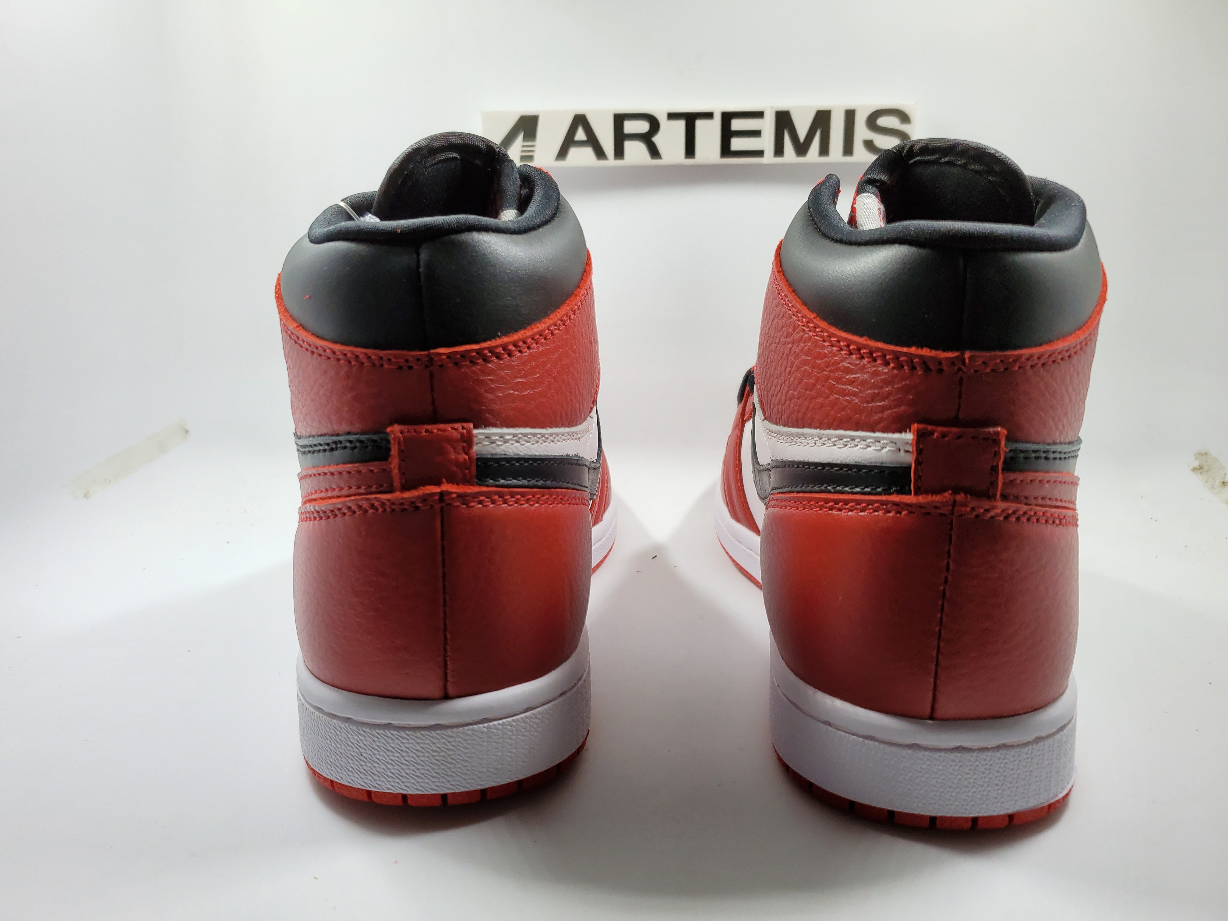 Air Jordan 1 Retro High Homage To Home Chicago (Non-numbered)