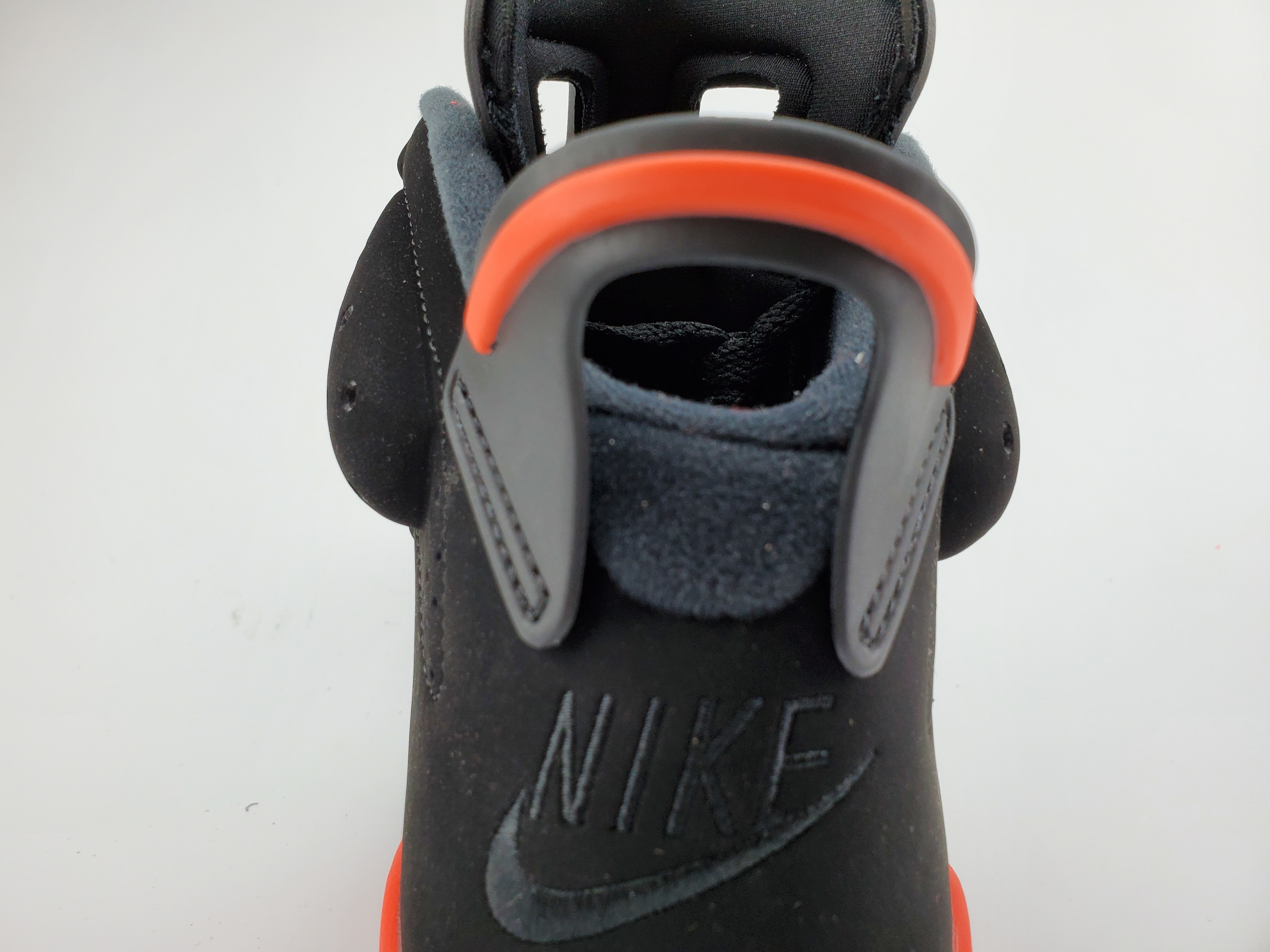 Jordan 6 Retro Black Infrared (2019)