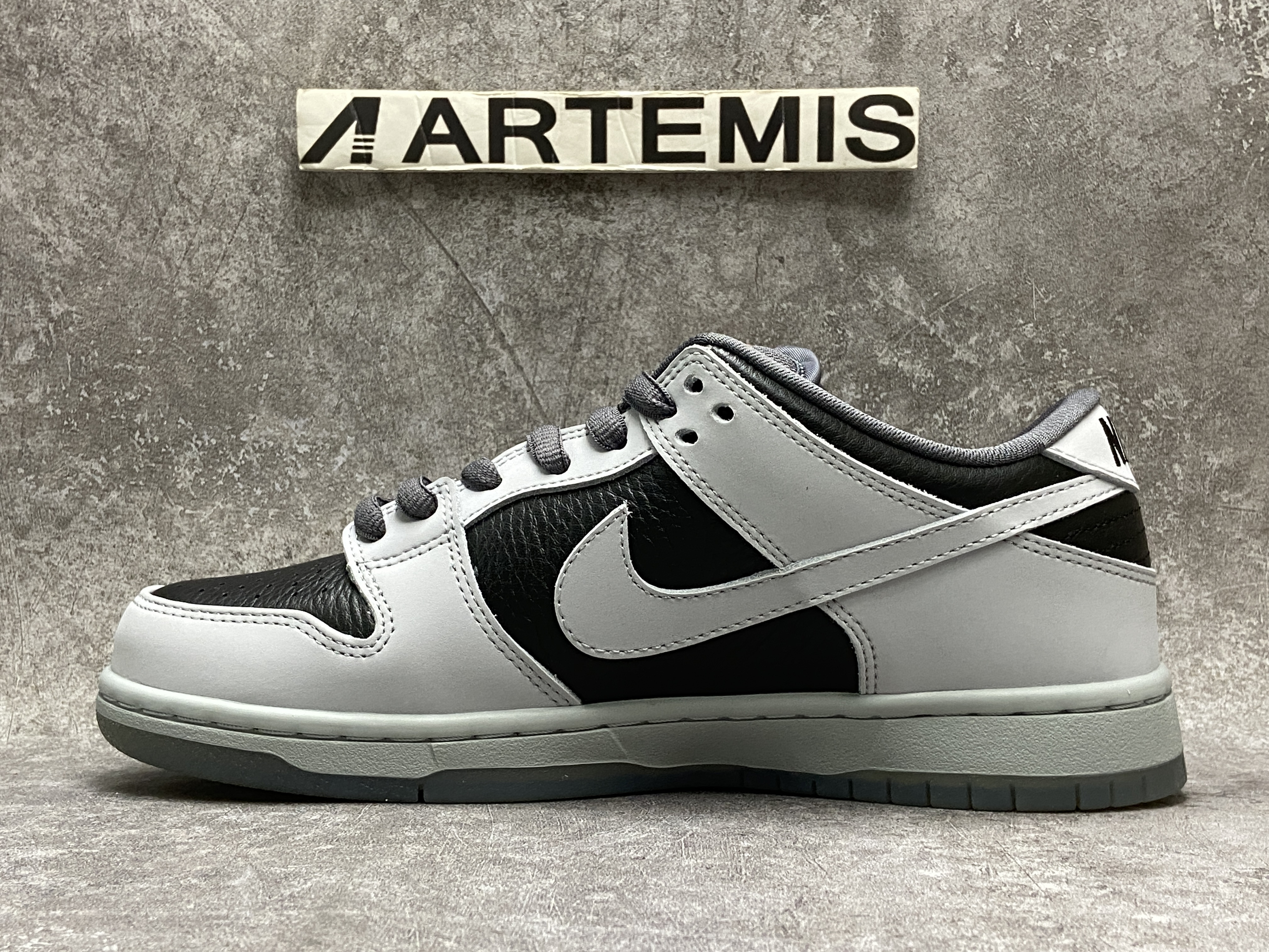 Nike Dunk SB Low Atlas 35MM Grey