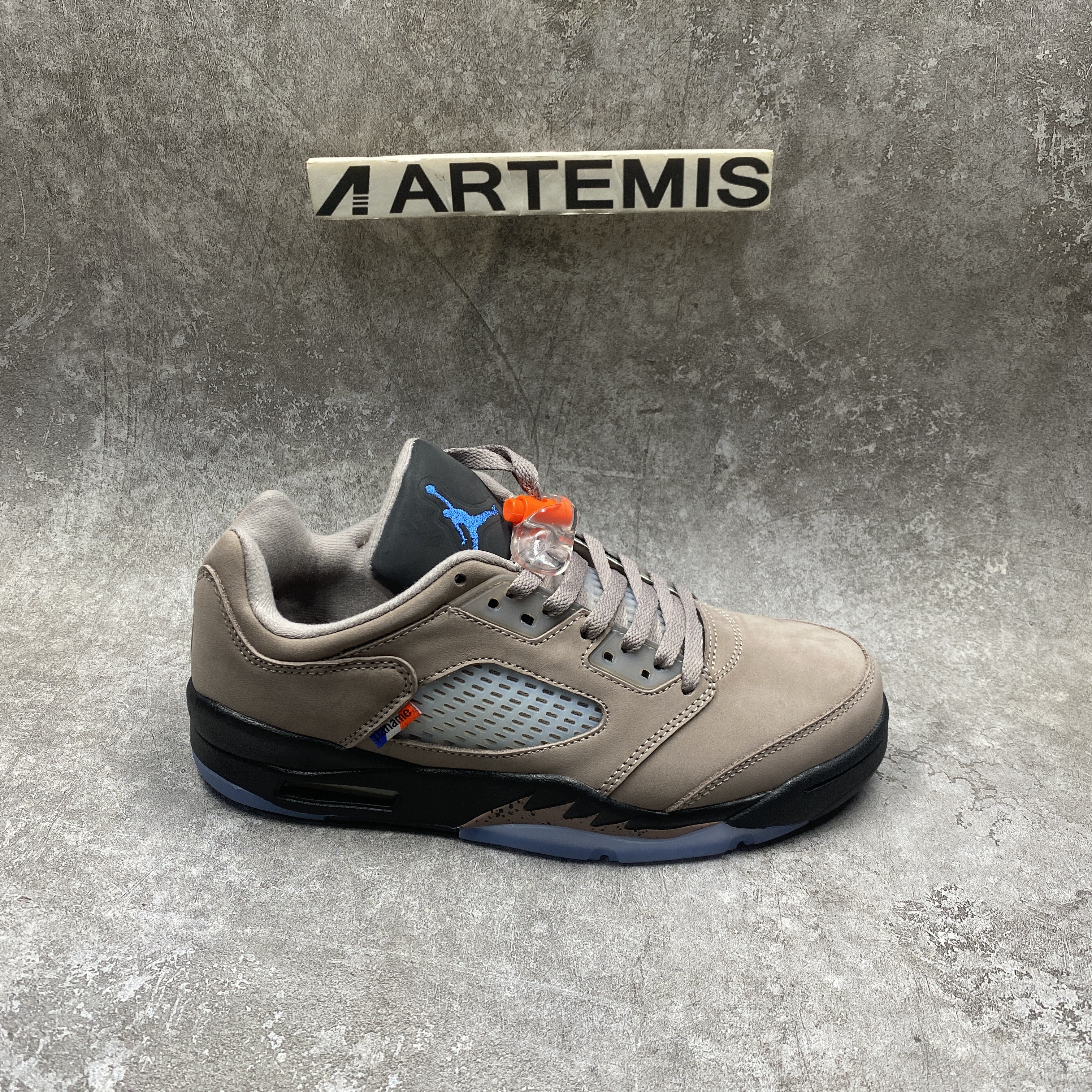 PSG x Air Jordan 5 Retro Low Pumice