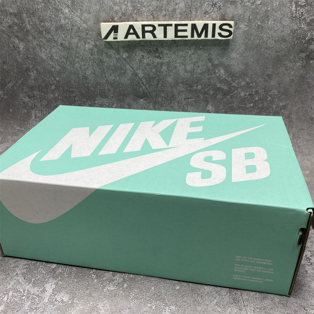 Nike SB Dunk Low green