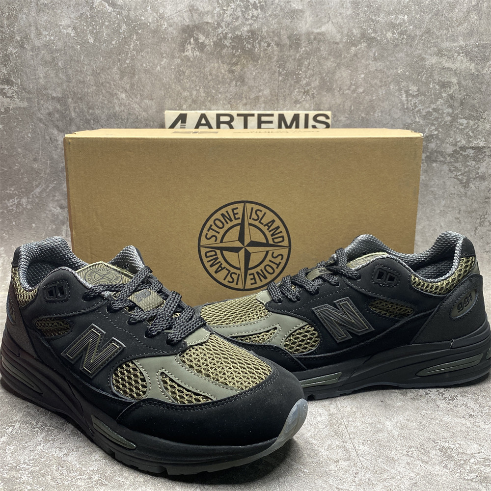 new Ba1an*e stone island x 991v2 made in england