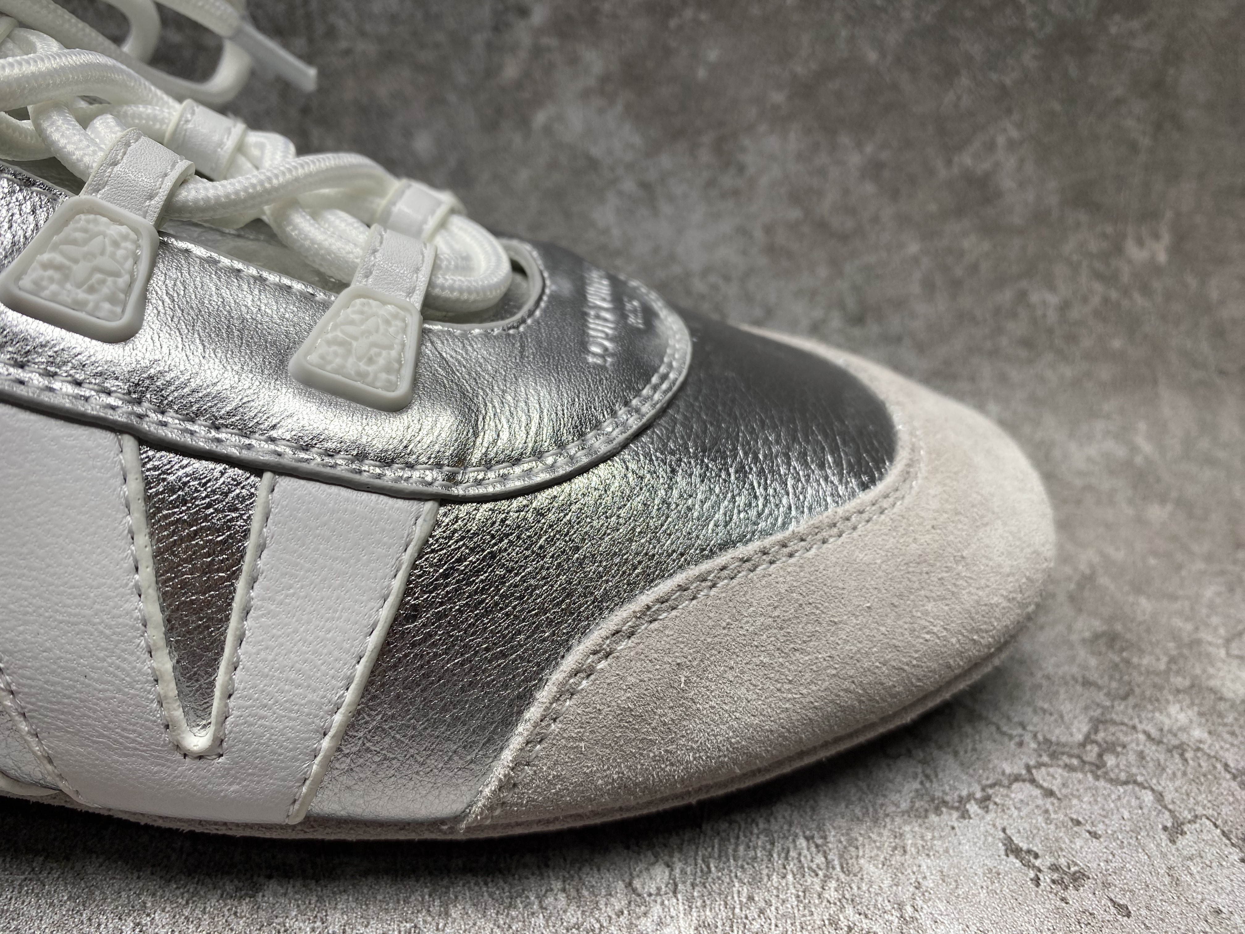 UA LV Sneaker