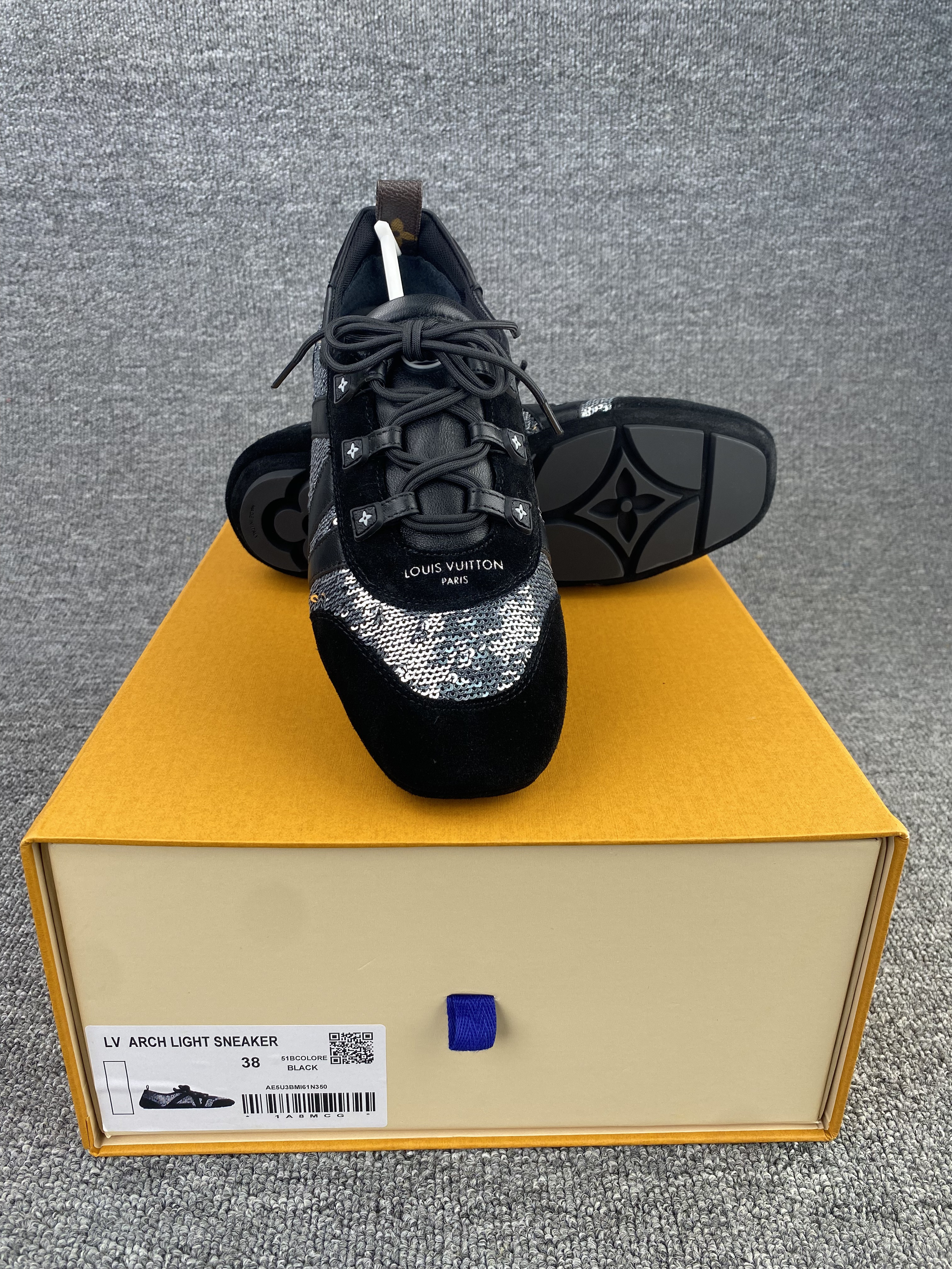UA LV Sneaker
