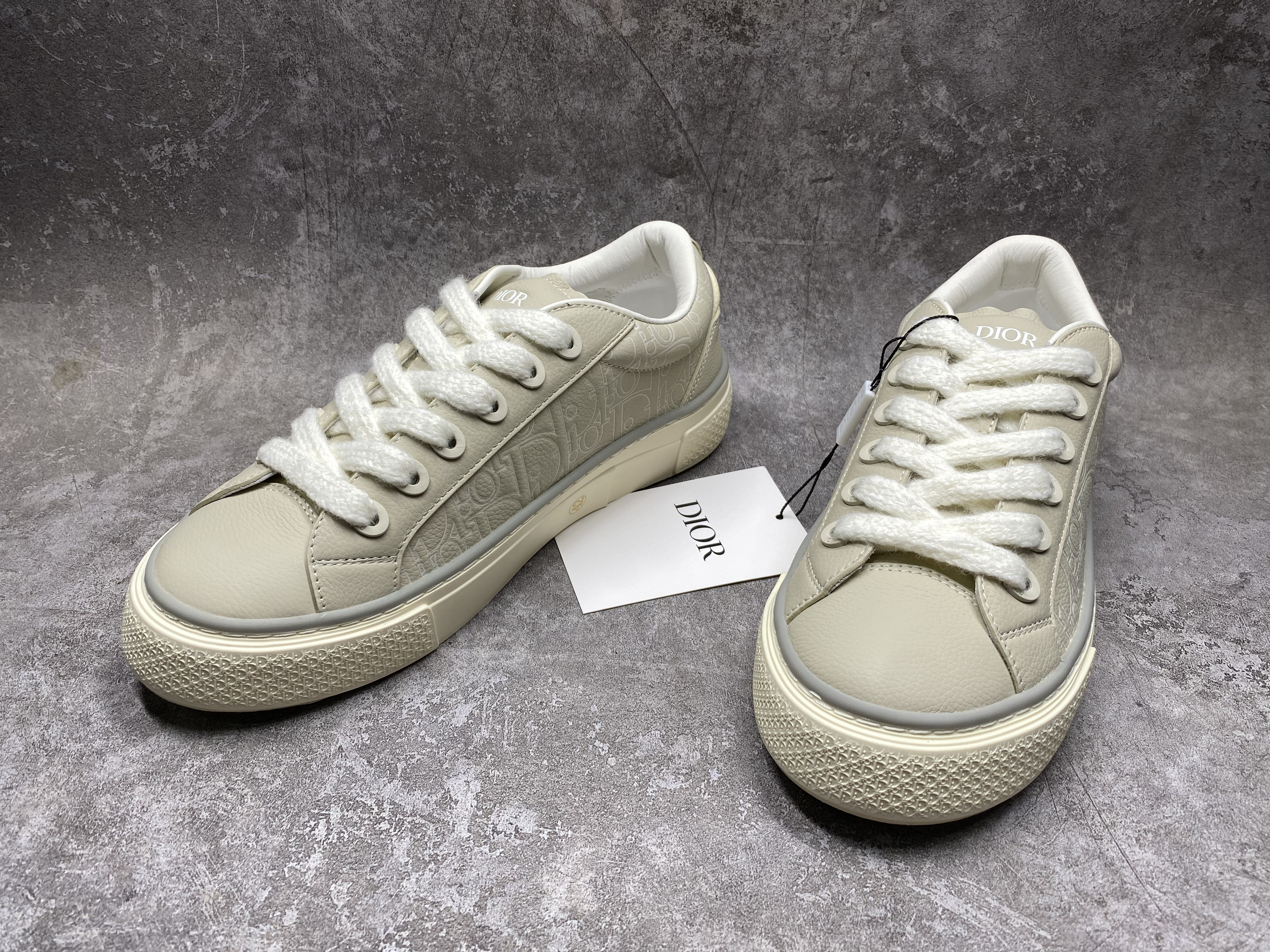 ua D*or b33 sneaker