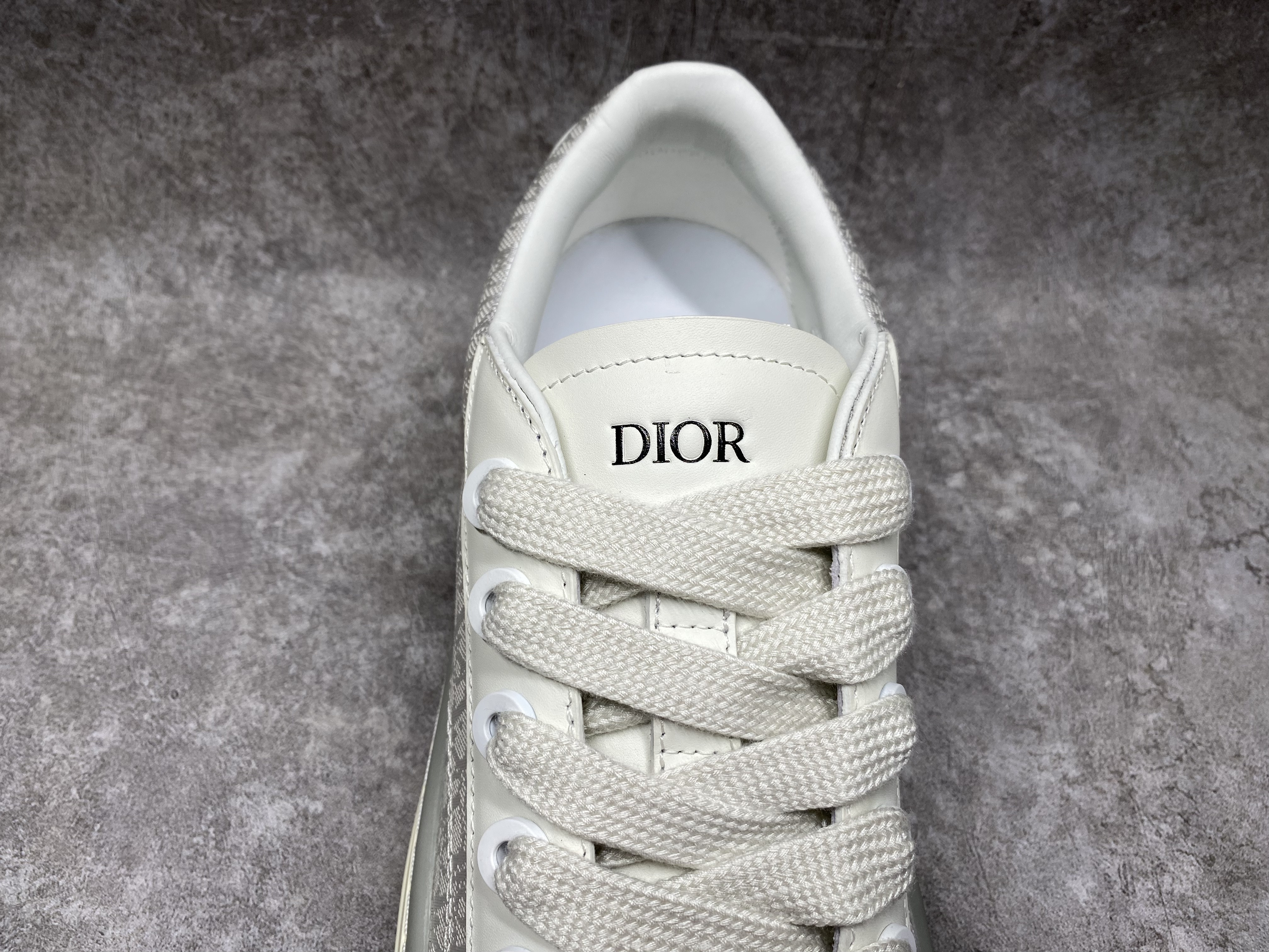 ua D*or b33 sneaker