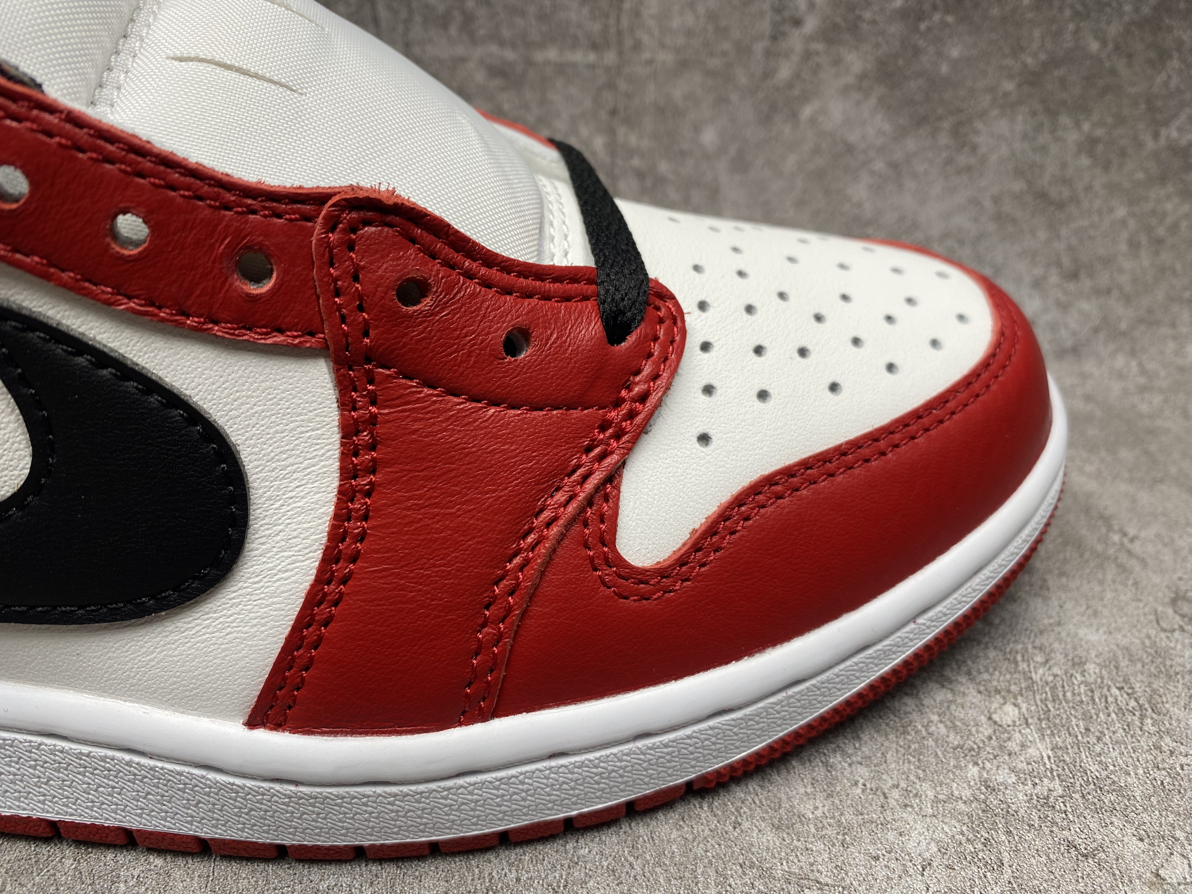 UA Air Jordan 1 Retro Low OG Chicago (2025)