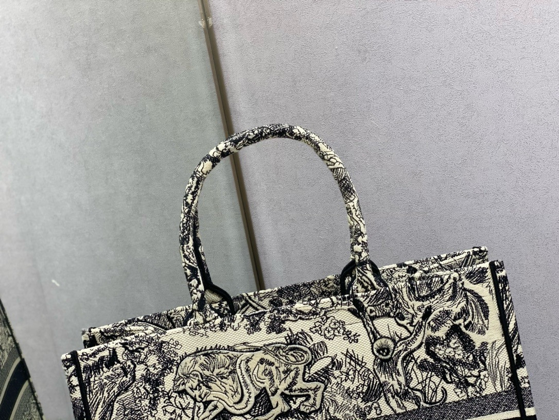 large D*or book tote ecru and blue toile de jouy embroidery 16.5 x 14 x 7.5 inches
