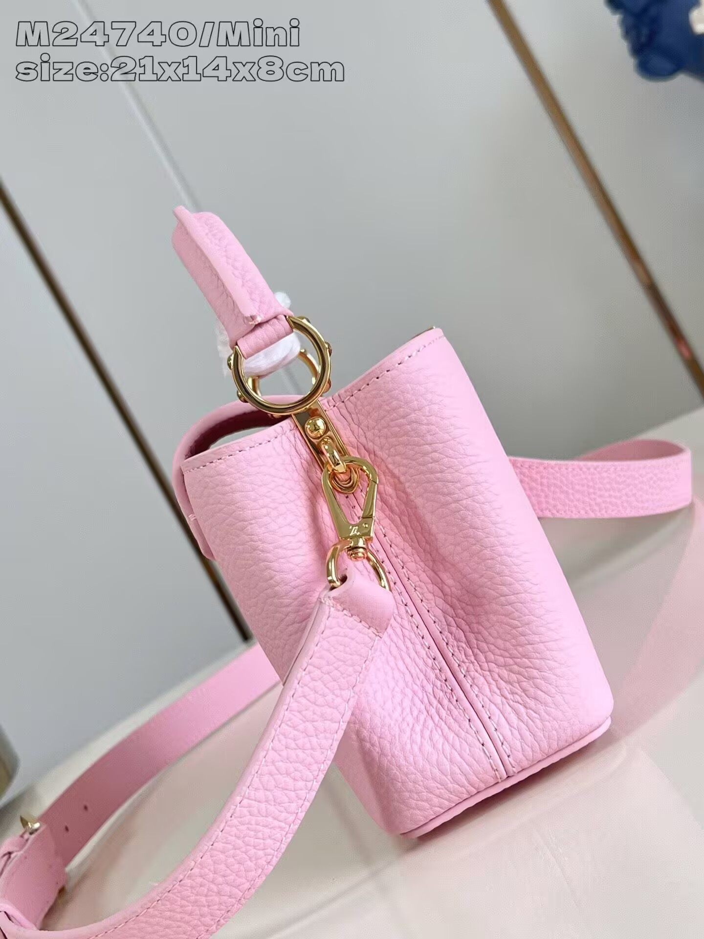 LV Capucines BB M24740 21x14x8cm