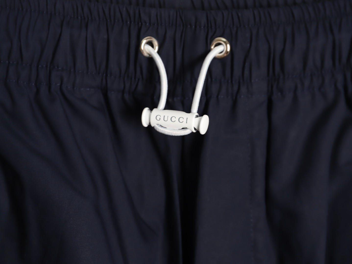 G*u*i 25fw pants suit