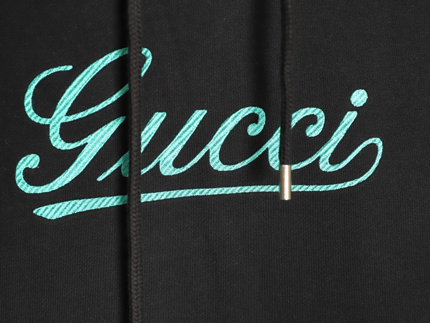 G*u*i 25fw hoodies