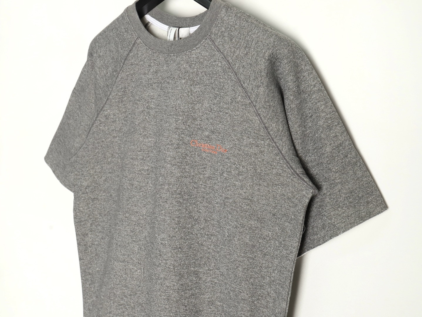 D*or short-sleeved t-shirt