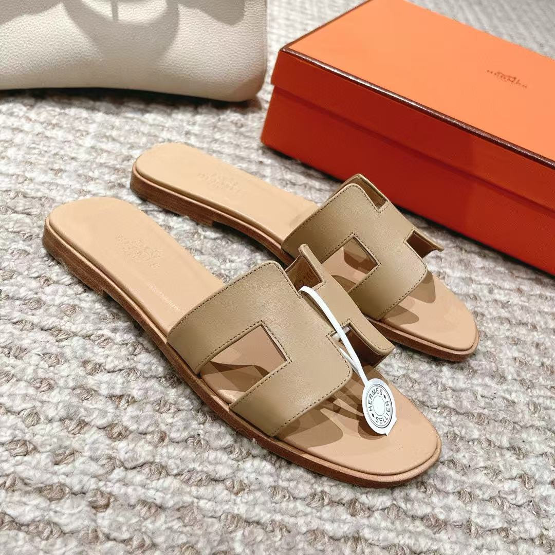 ua H**mes oran sandal