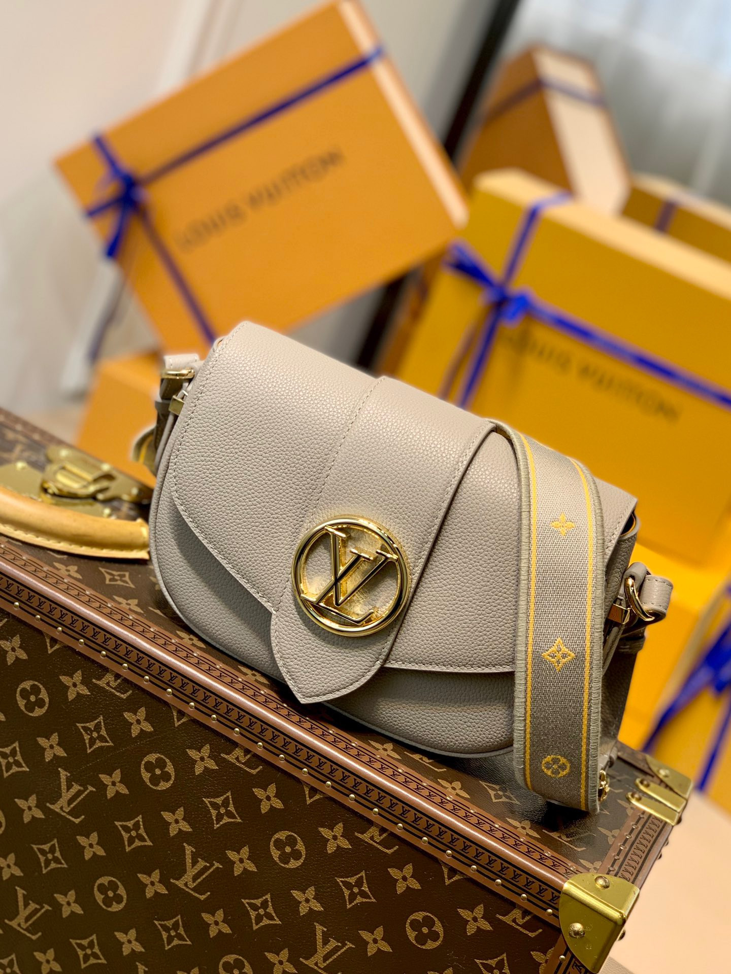 LV PONT 9 SOFT MM M58967