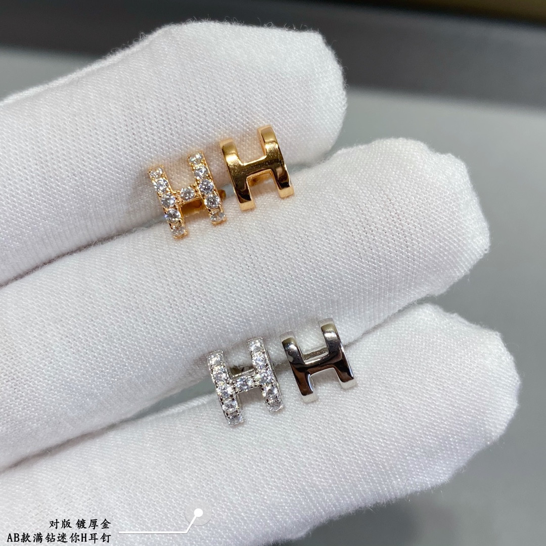 H**mes ab style fully di*m*nd-encrusted  h  stud earrings