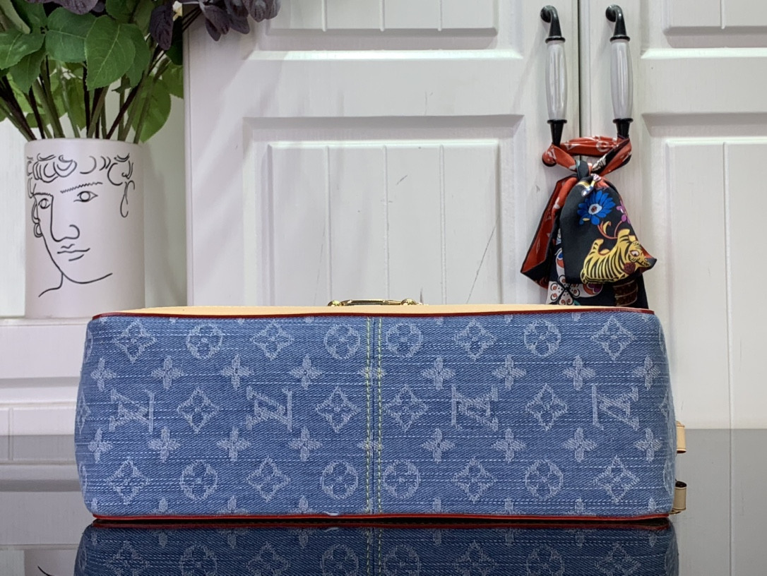 LV Dauphine Soft GM M13319 28×20×11cm