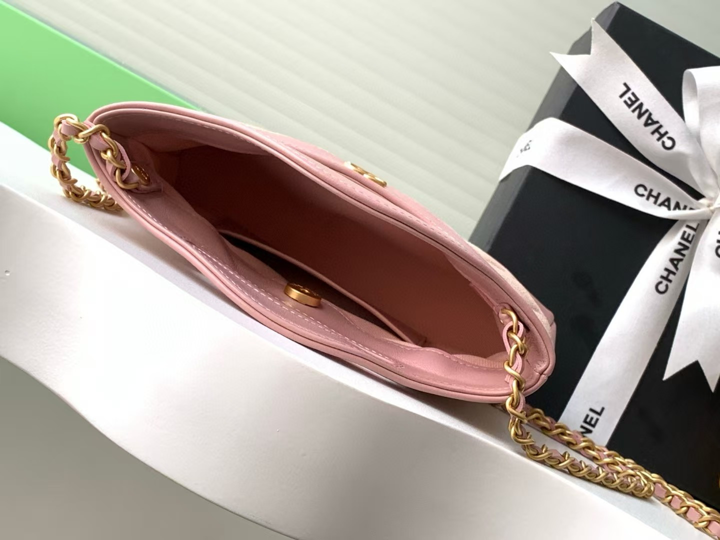 Ch*el 31 nano chain bag as3656 20x17.5x4cm