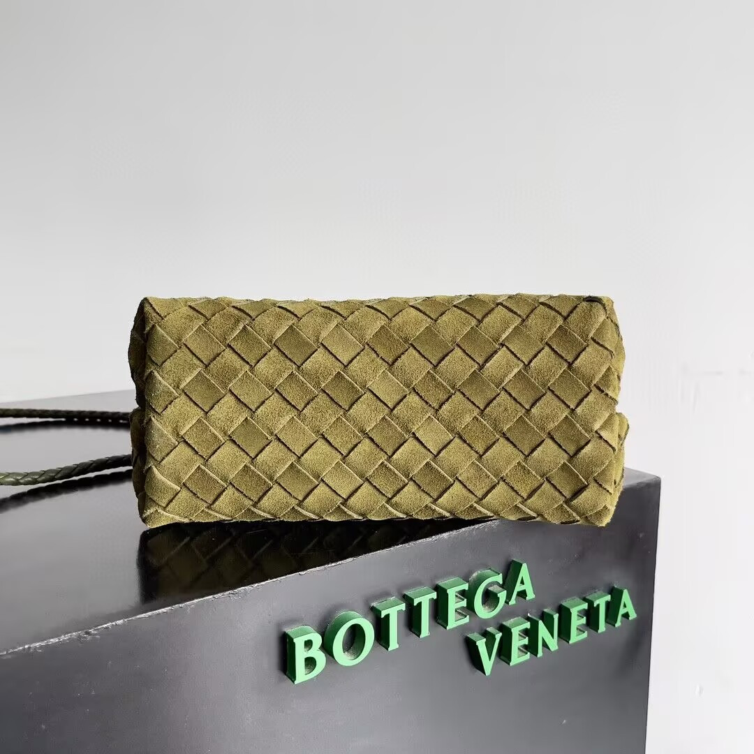bo*te*ga Ve*ne*ta small andiamo 25x22x10.5cm