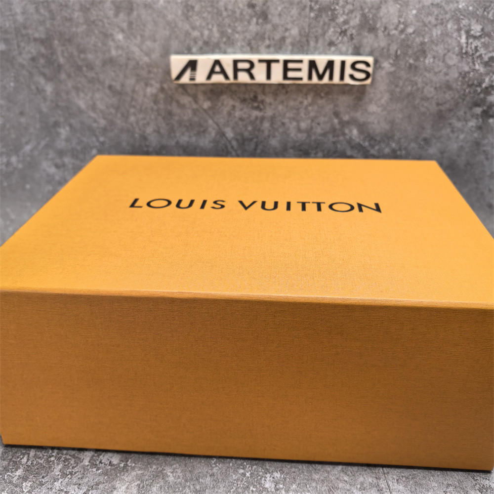 UA LV Trainer Sneaker