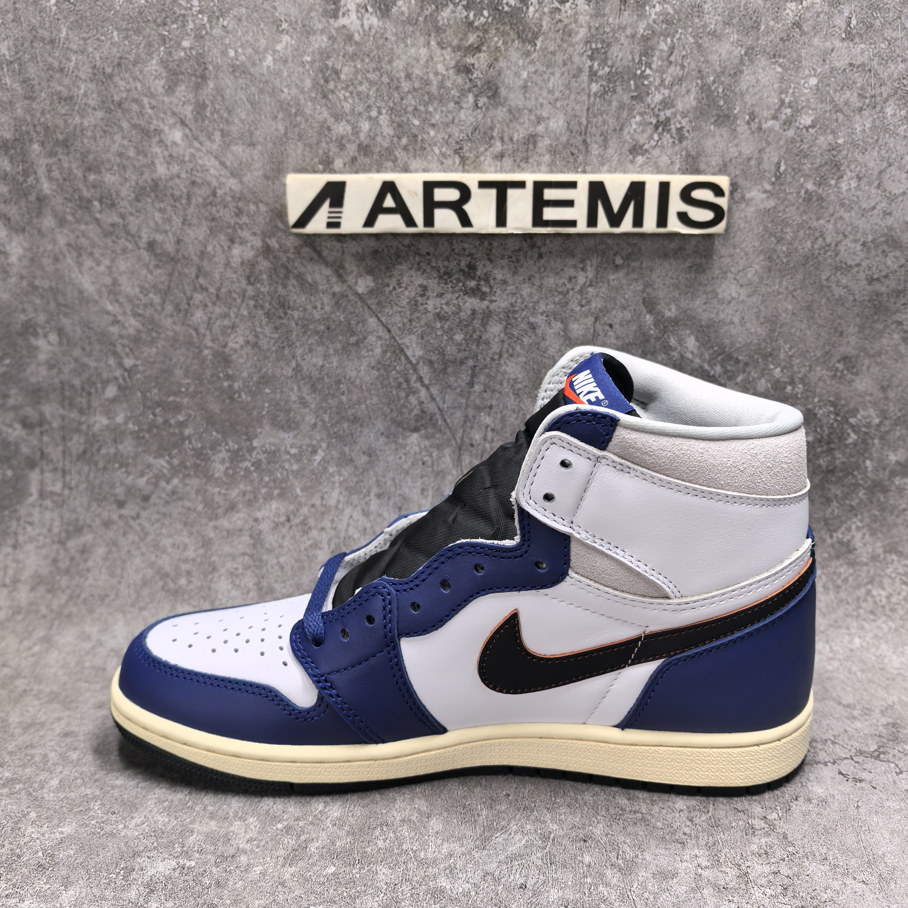 UA Jordan 1 Retro High OG