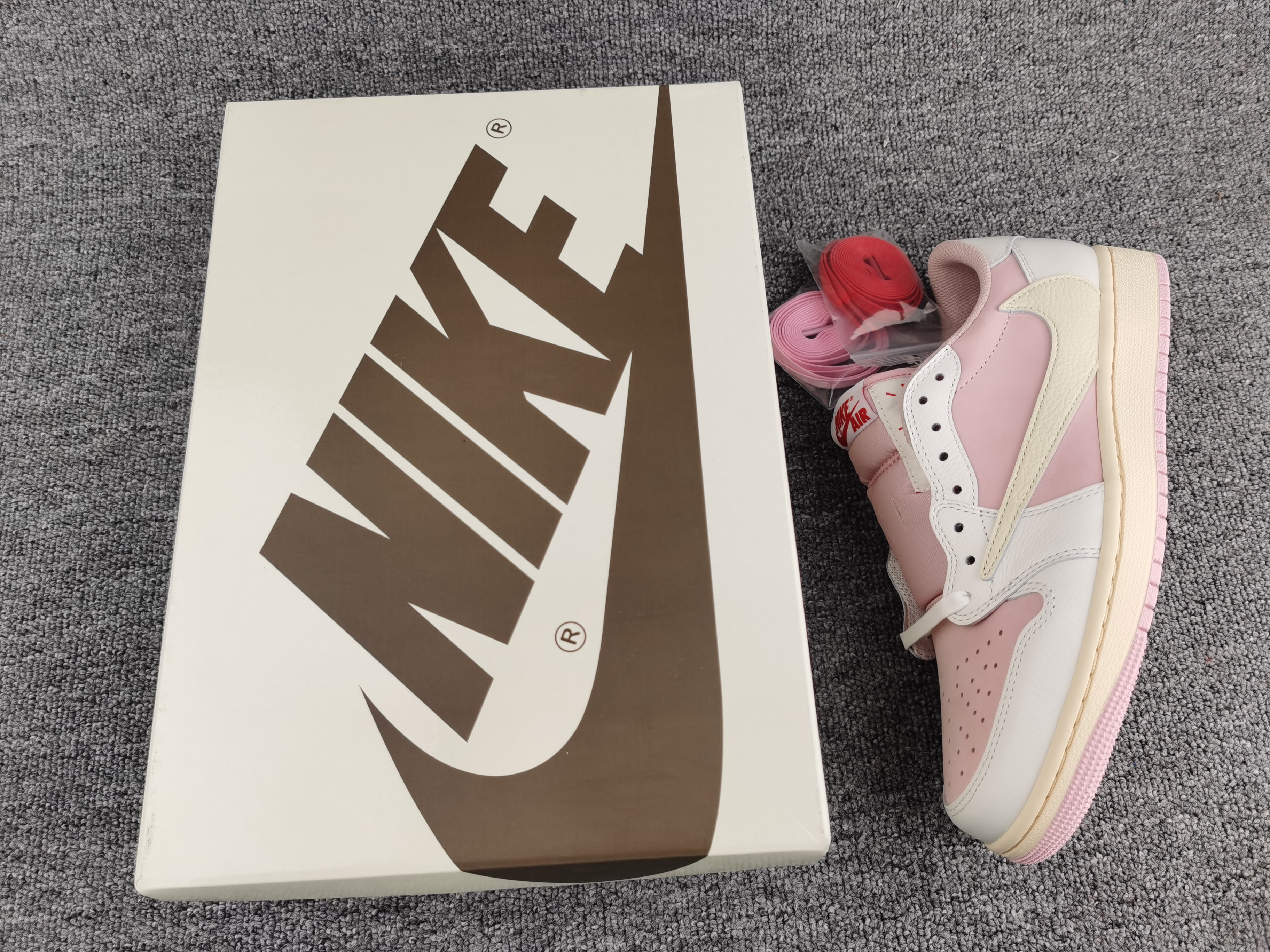 UA Jordan 1 Retro Low OG SP