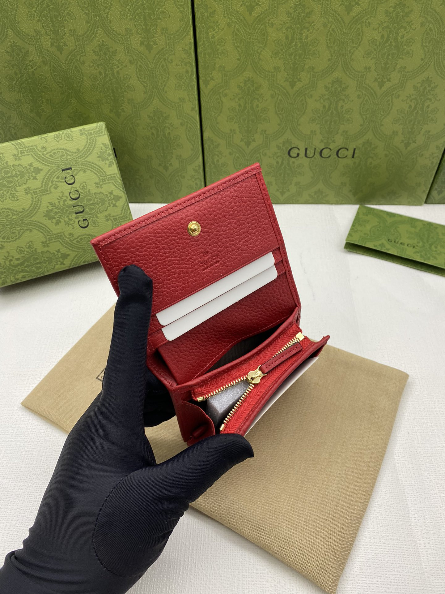 G*u*i huhu card wallet 11x8.5x3cm