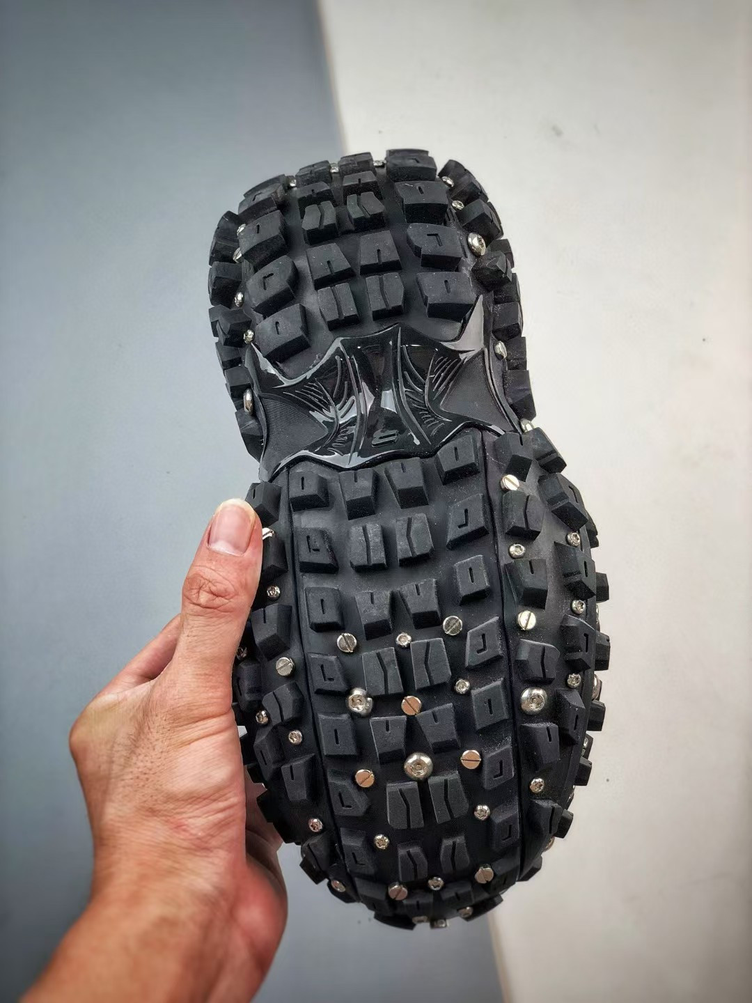 UA Balenciga Bouncer