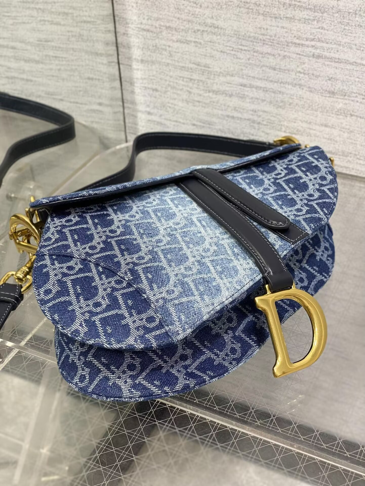 d*or saddle bag with strap  blue De*1m d*or oblique jacquard 25.5 x 20 x 6.5 cm