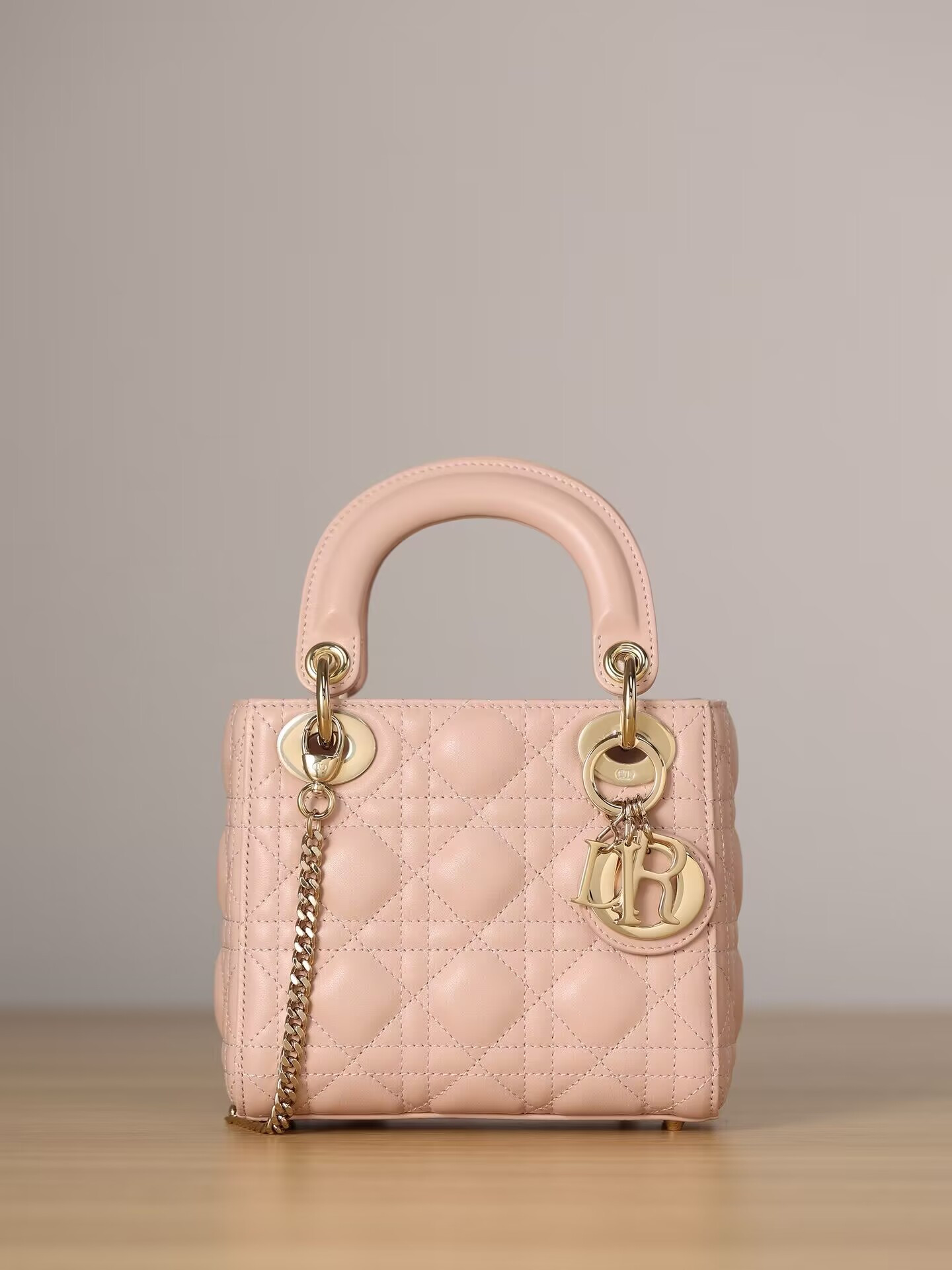 D*or classic lady 17×7×15cm