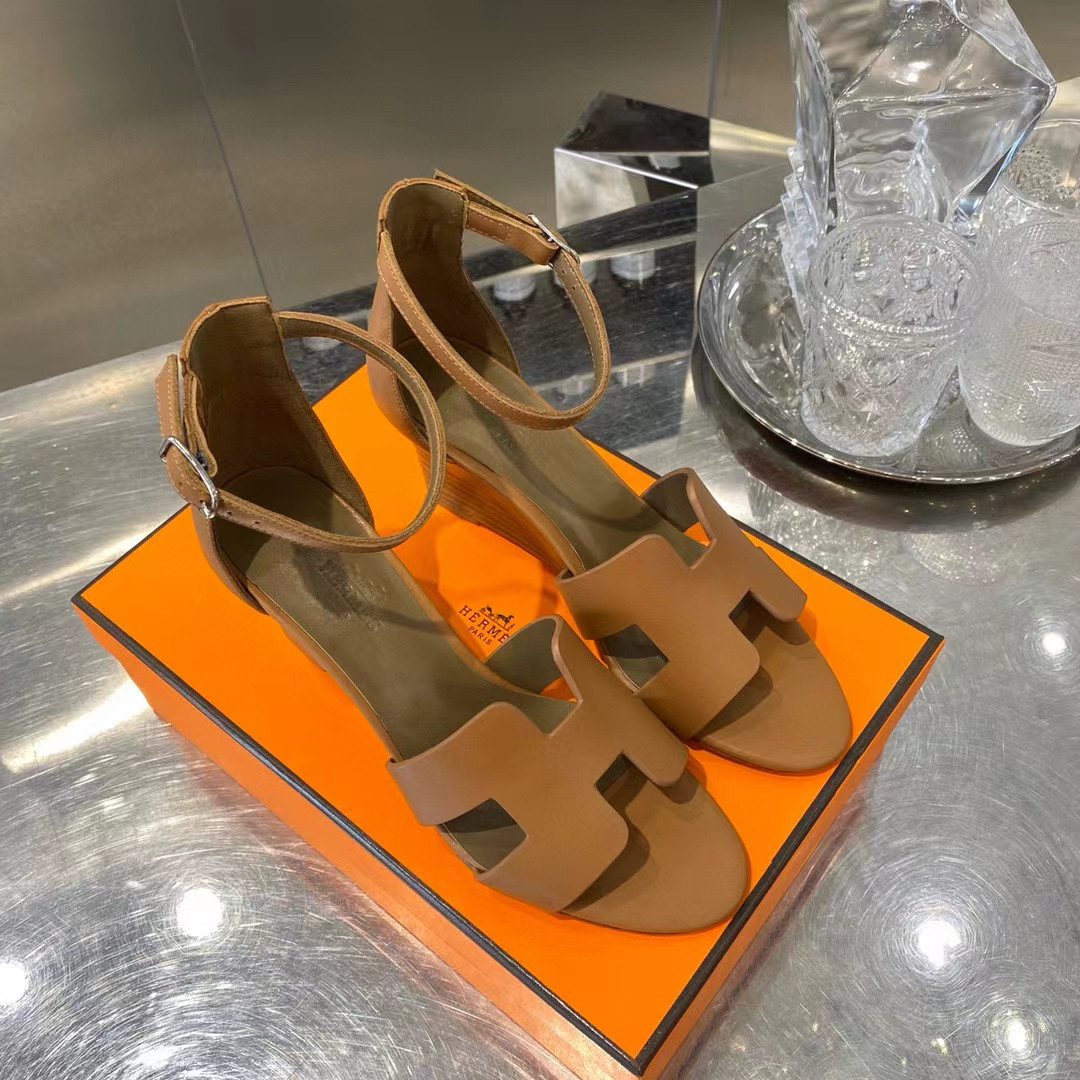 ua H**mes legend sandal