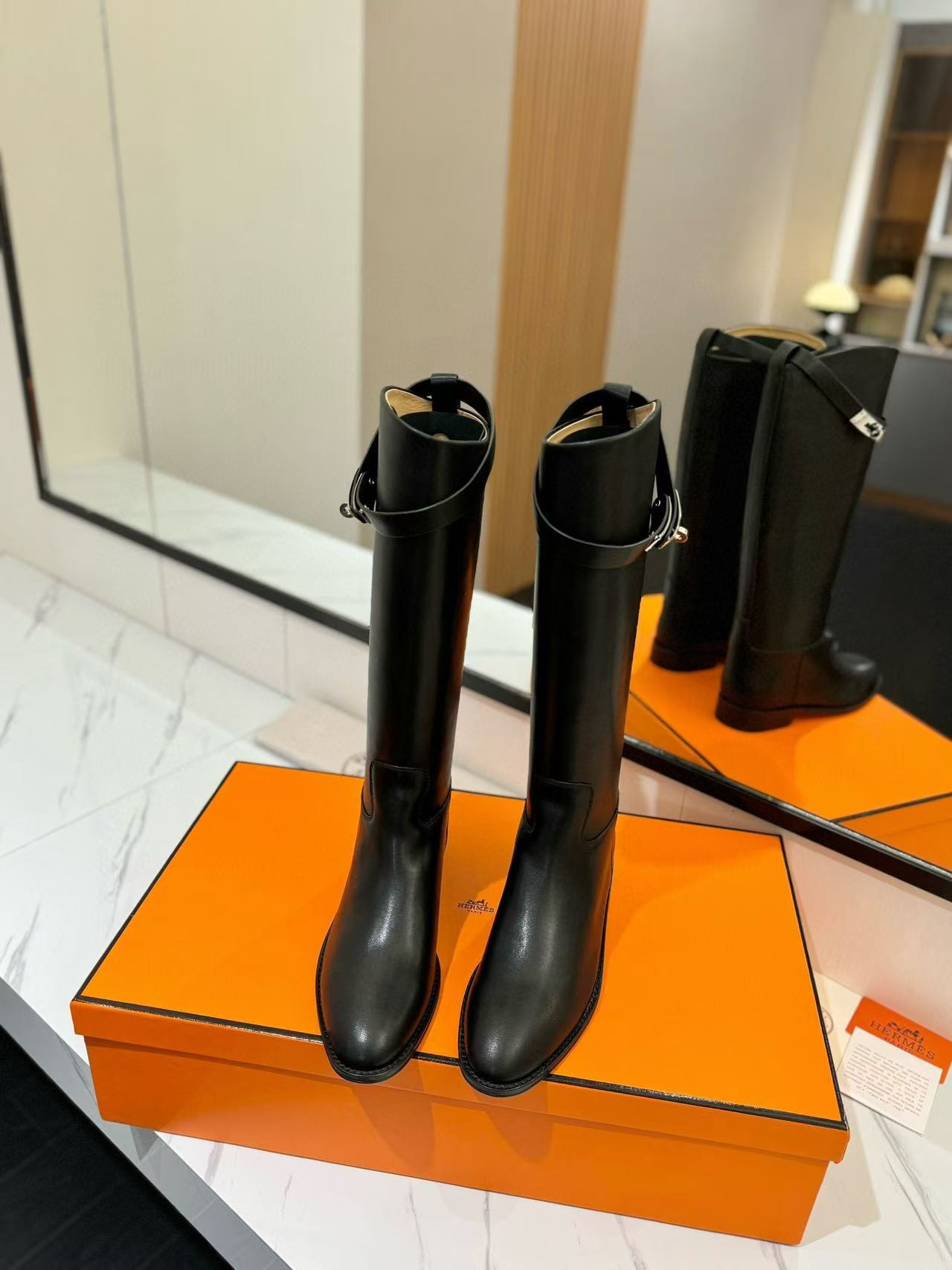 ua H**mes jumping boots