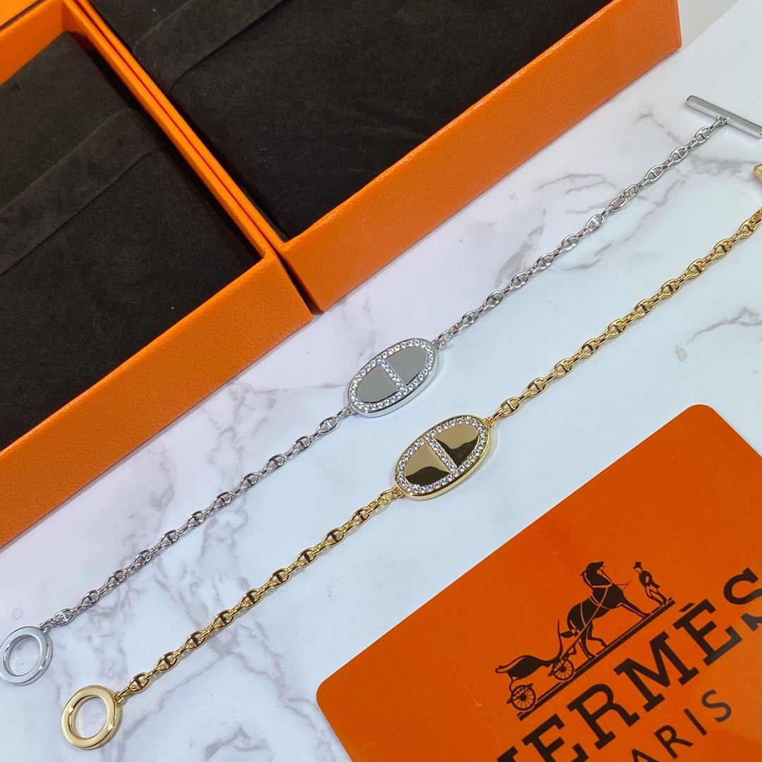 H**mes round h pendant bracelet