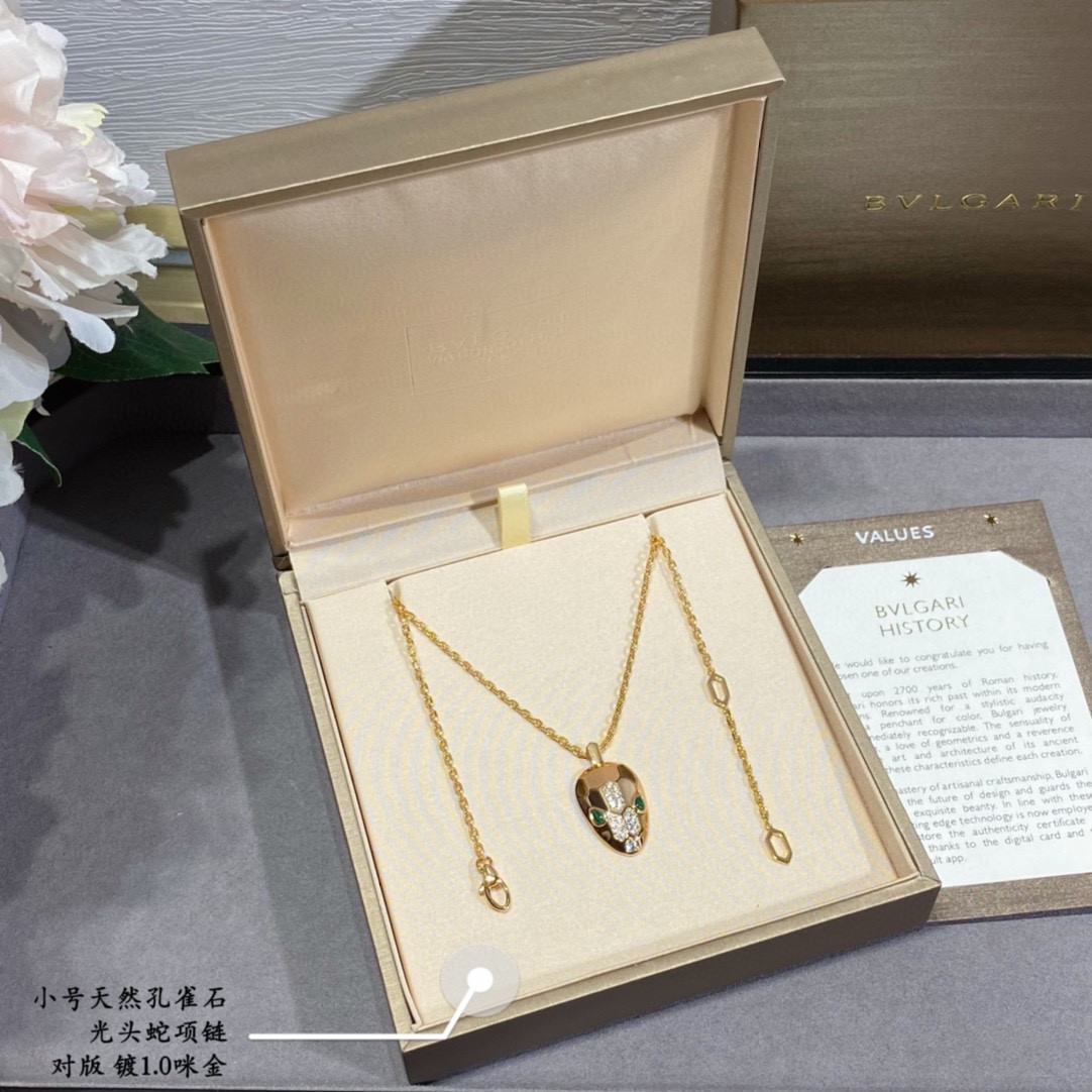 B*l*ai small bald snake necklace