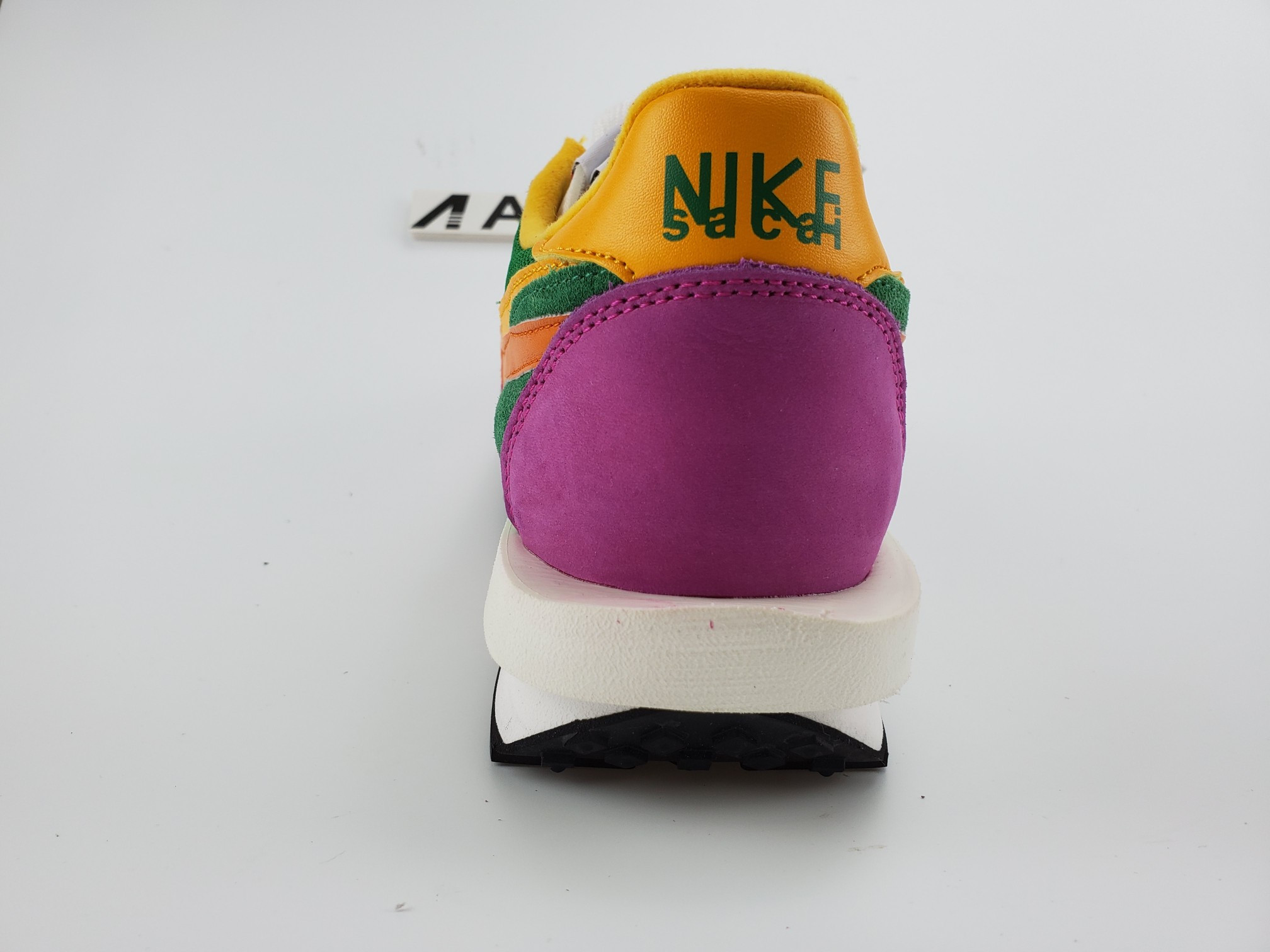 SACAI X NIKE LDWAFFLE “PINK GREEN”