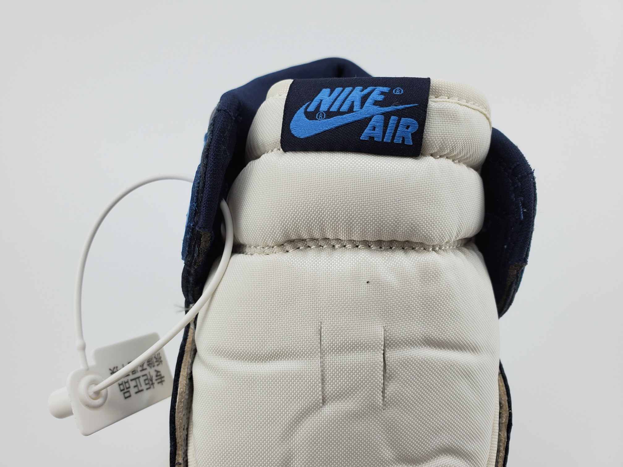 Air Jordan 1 Retro High  "Obsidian Blue"