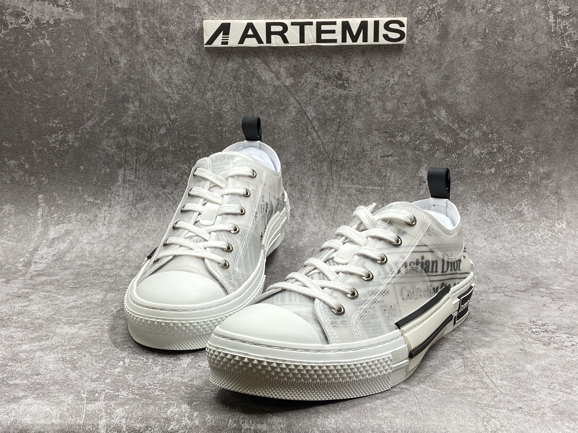 D*or b23 low top daniel asham newspaper
