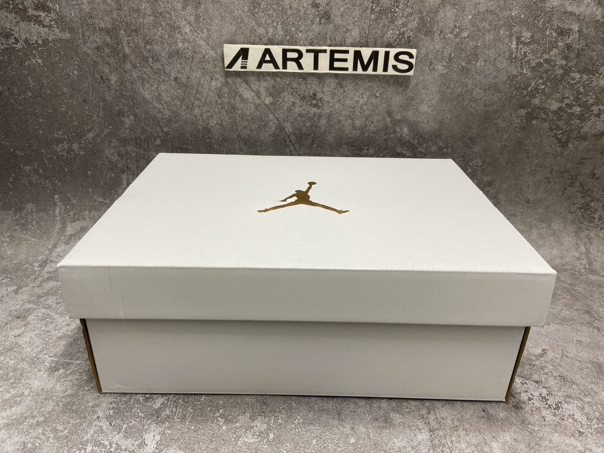 Air Jordan 1 Mid Digital Pink
