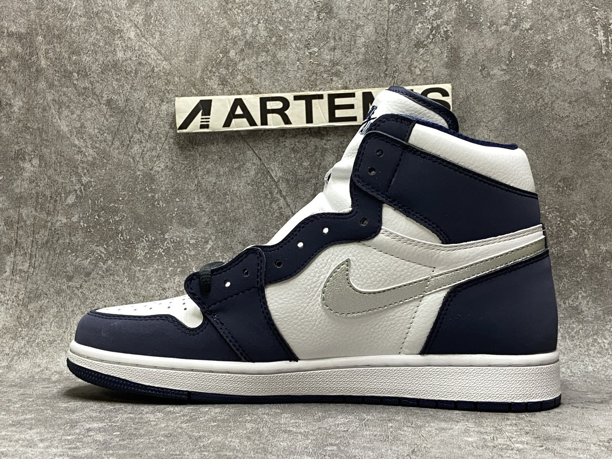 Air Jordan 1 Retro High Midnight Navy
