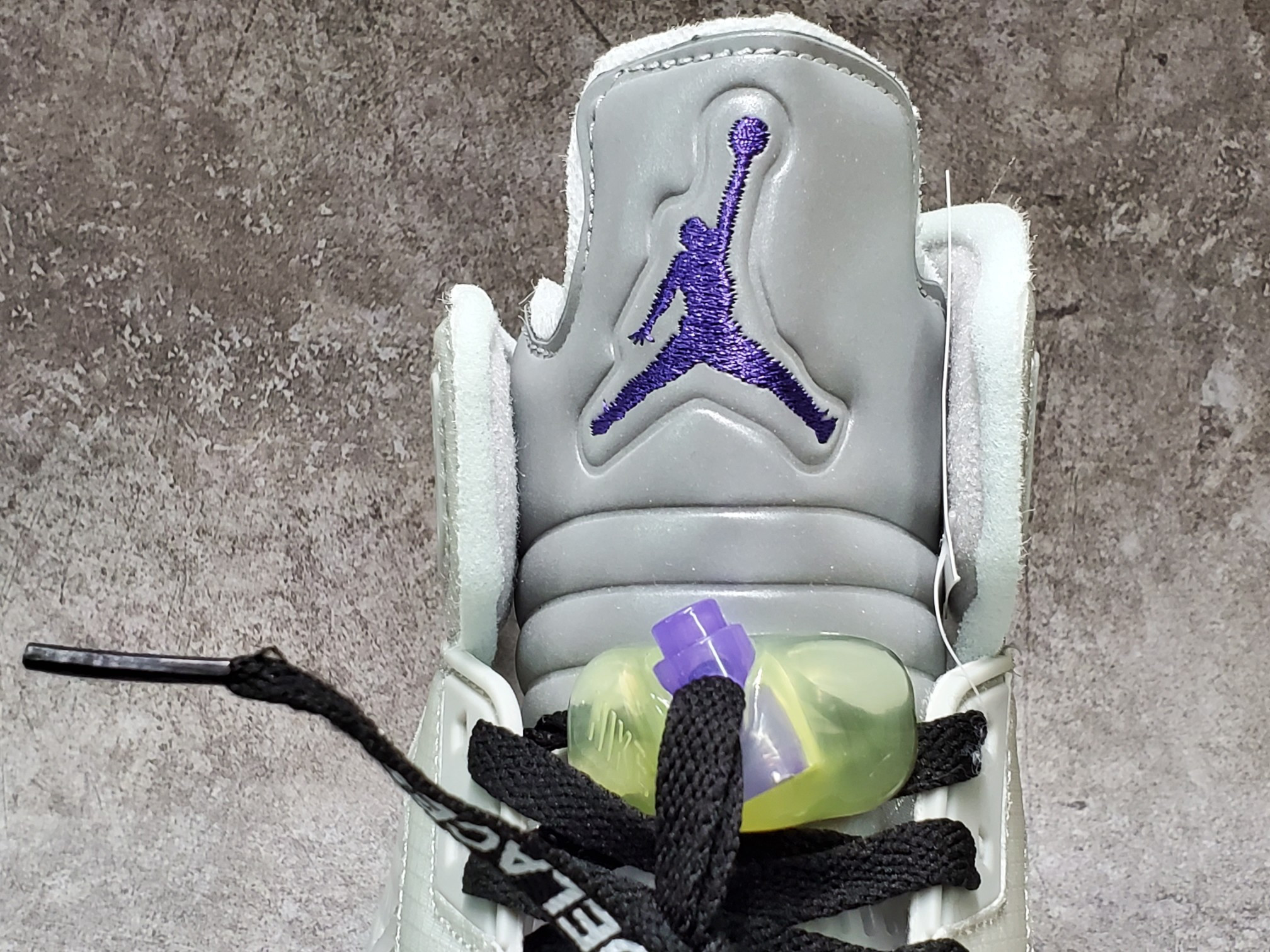 Air Jordan 5 Retro Off White Grape