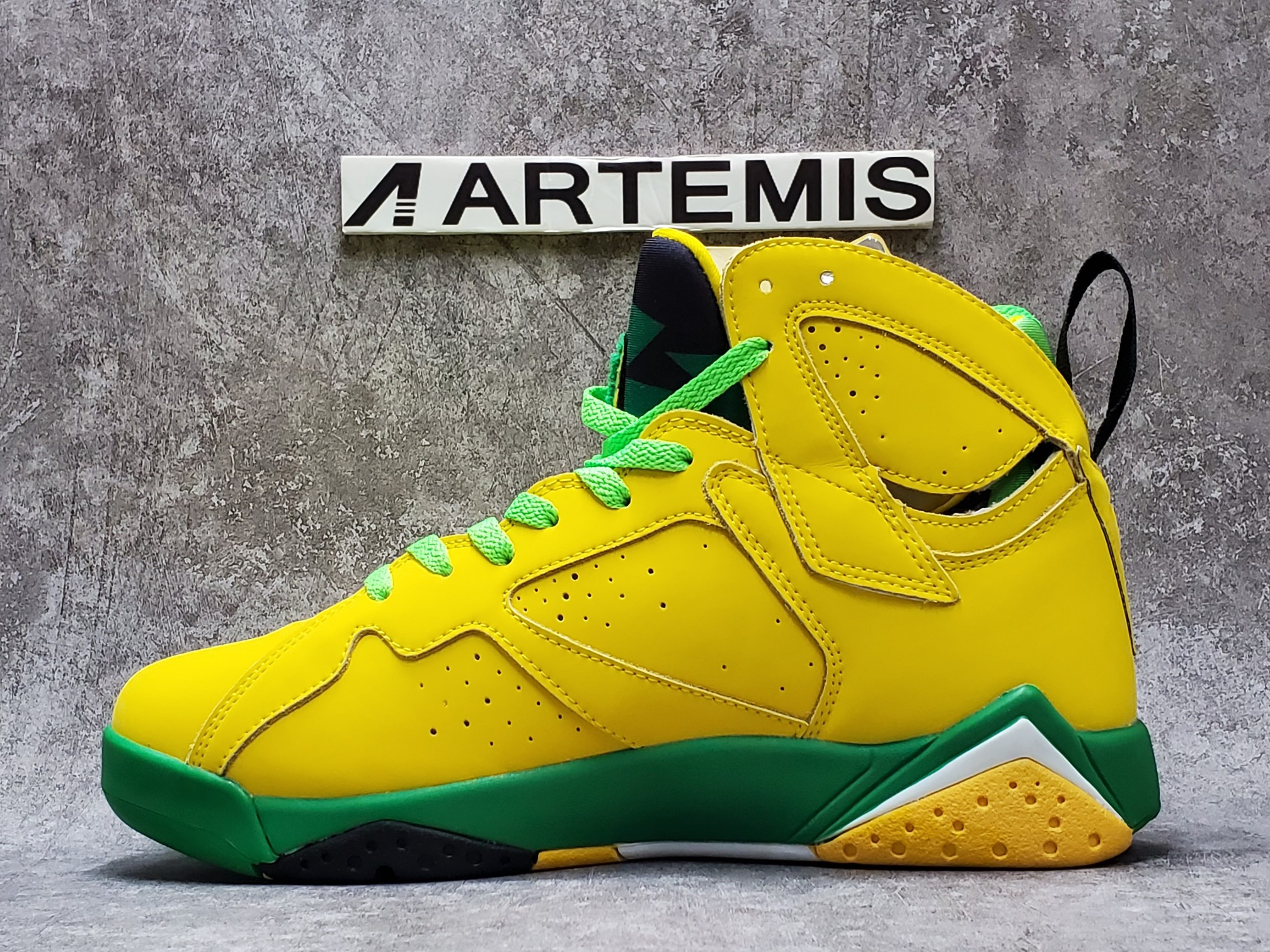 Air Jordan 7 PE University of Oregon Duck