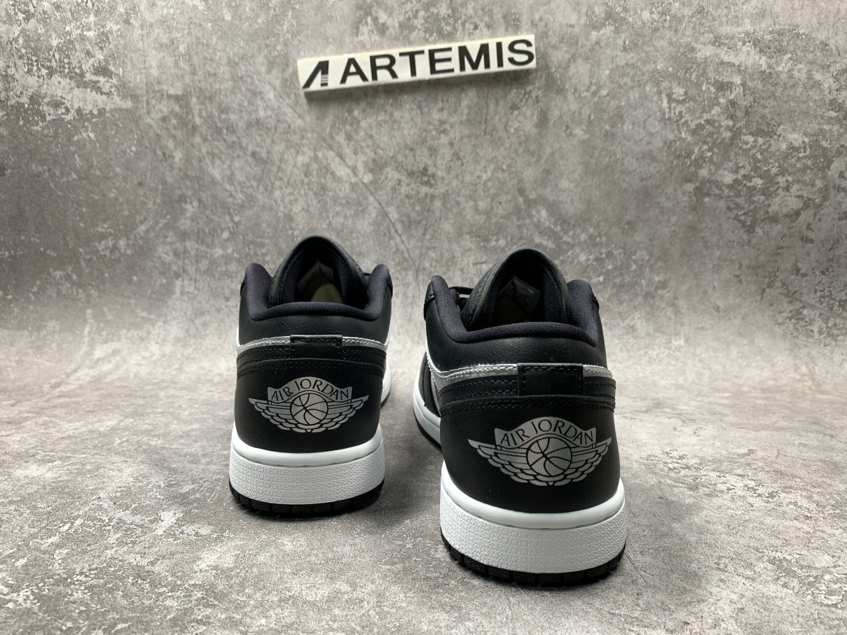 Air Jordan 1 Low SE Black Metallic Silver