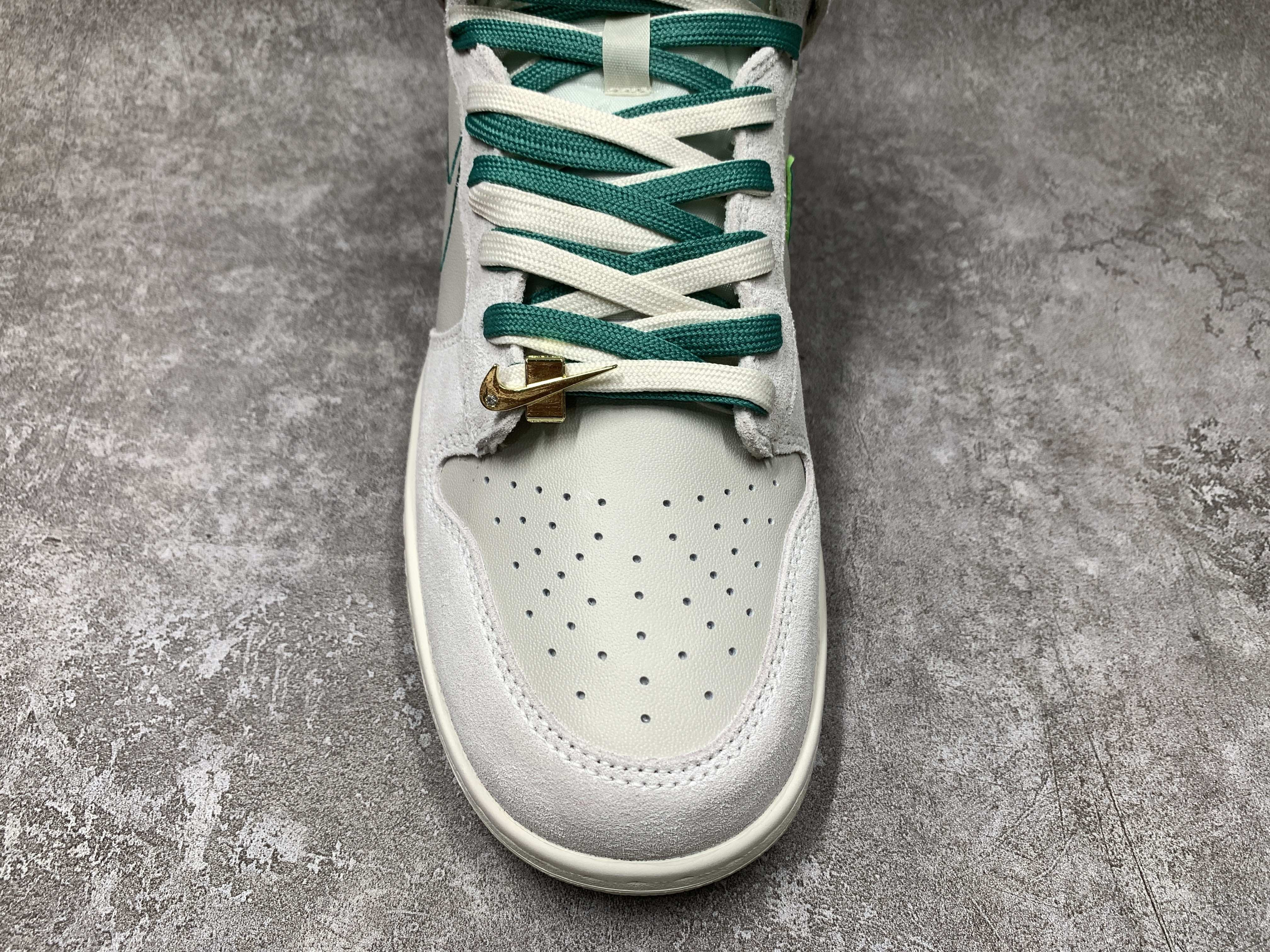Nike Dunk High First Use Sail