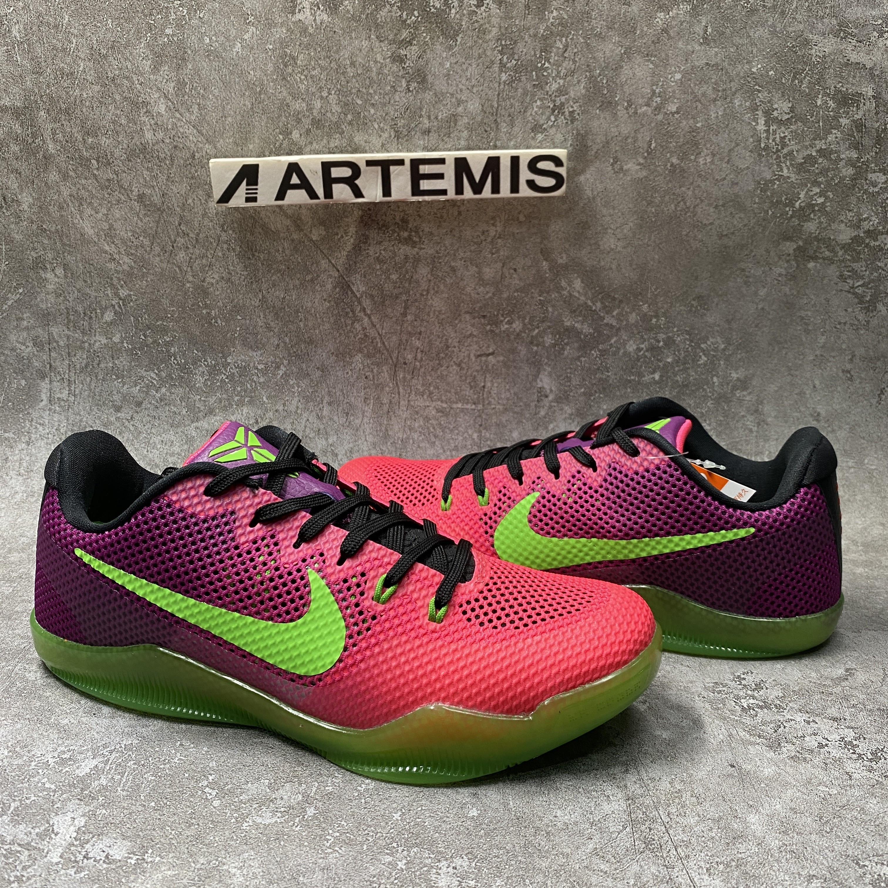 Nike Kobe 11 EM Low Mambacurial