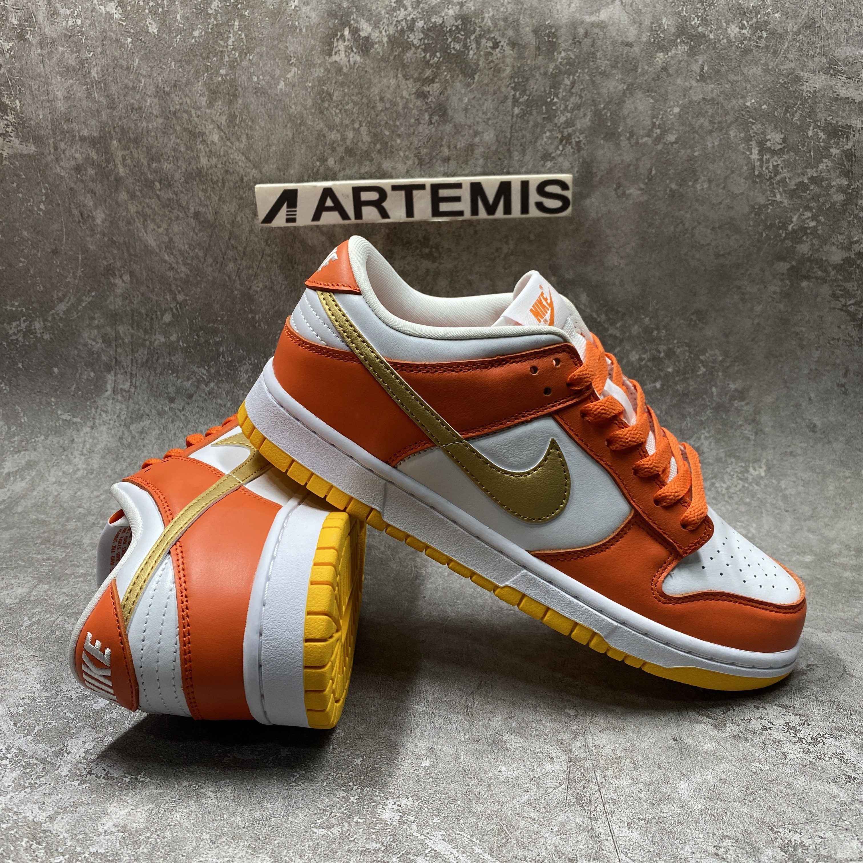 Nike Dunk Low University Gold