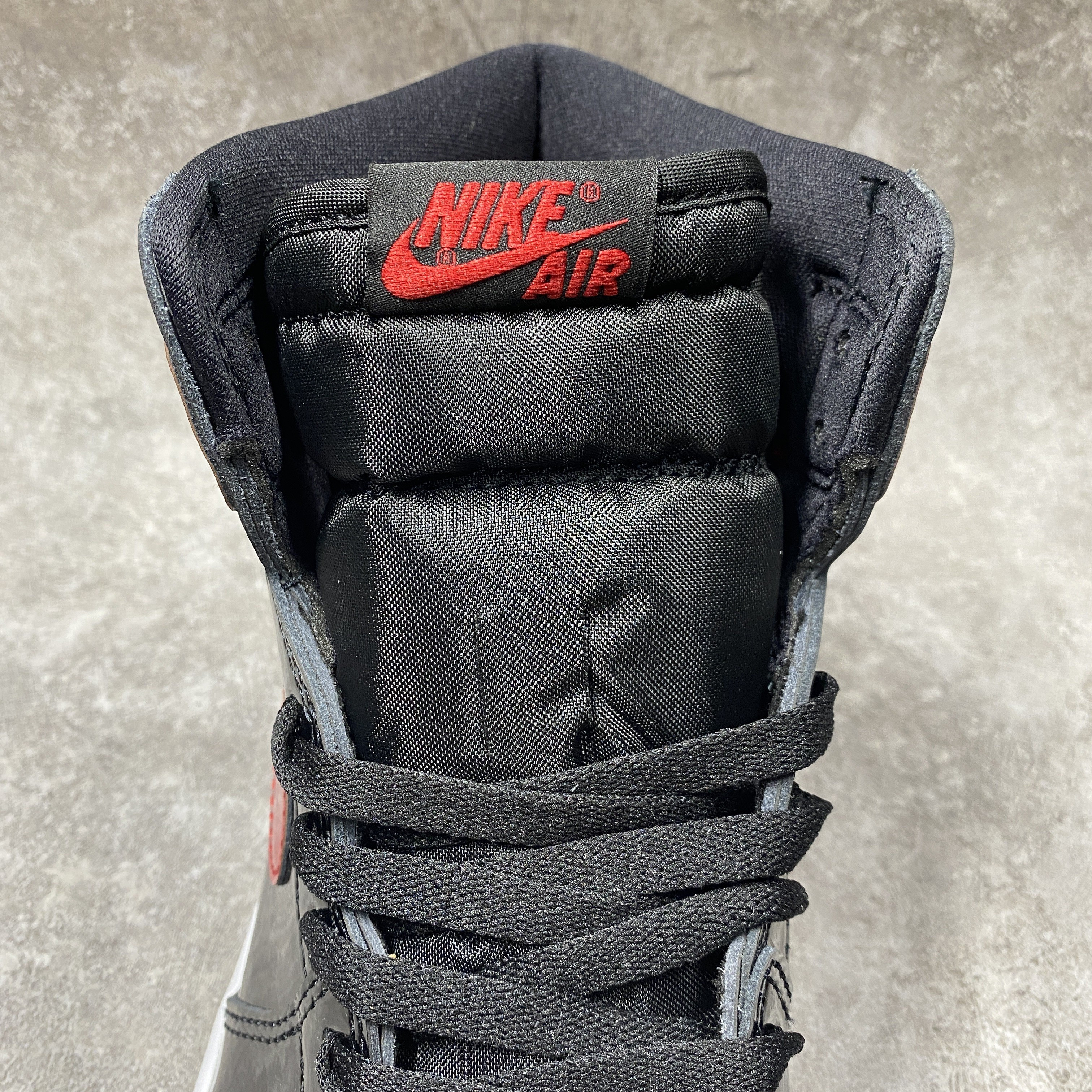 Air Jordan 1 Retro High OG Patent Bred