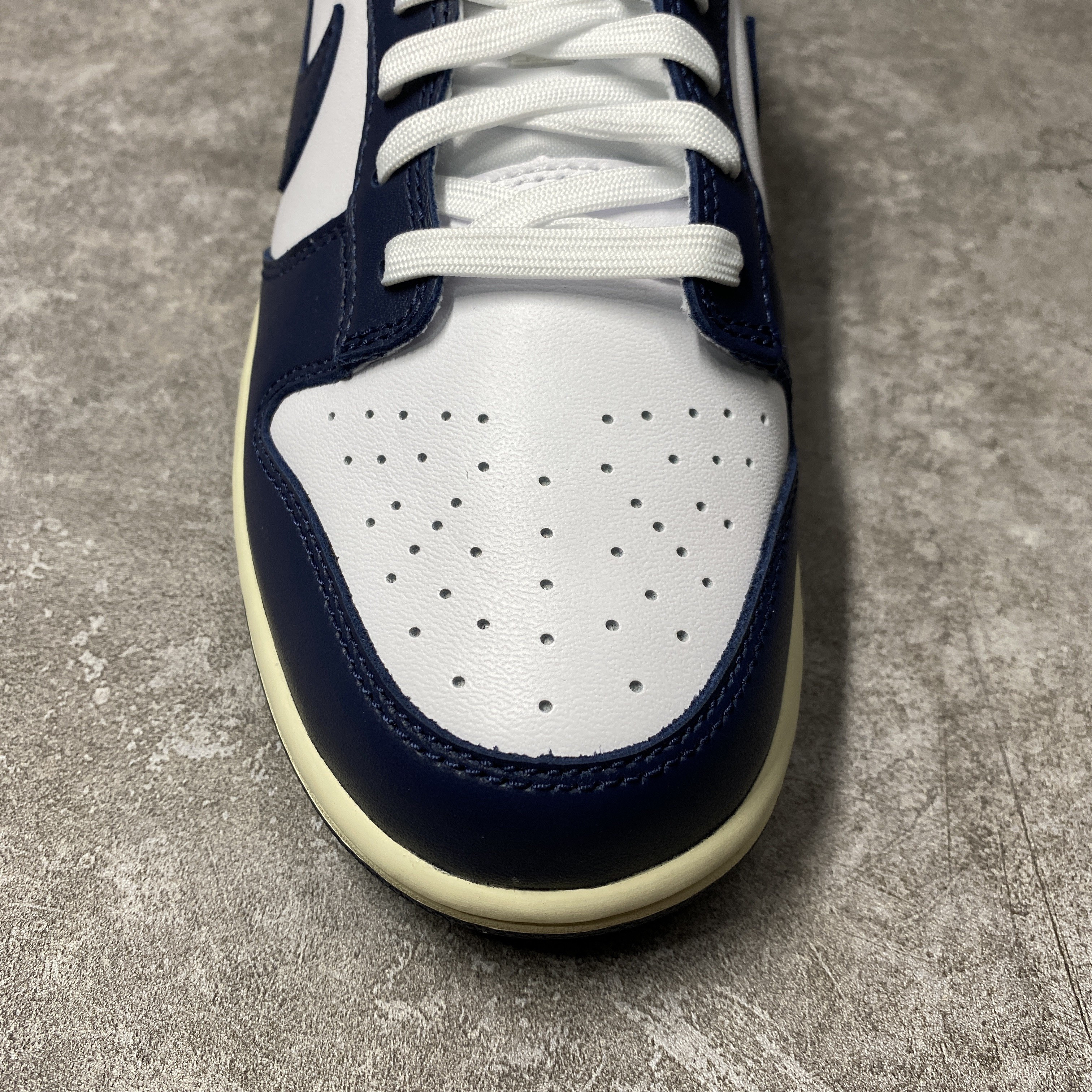 Nike Dunk Low Vintage Navy
